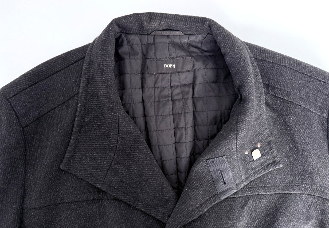 Abrigo Hugo Boss (XL)