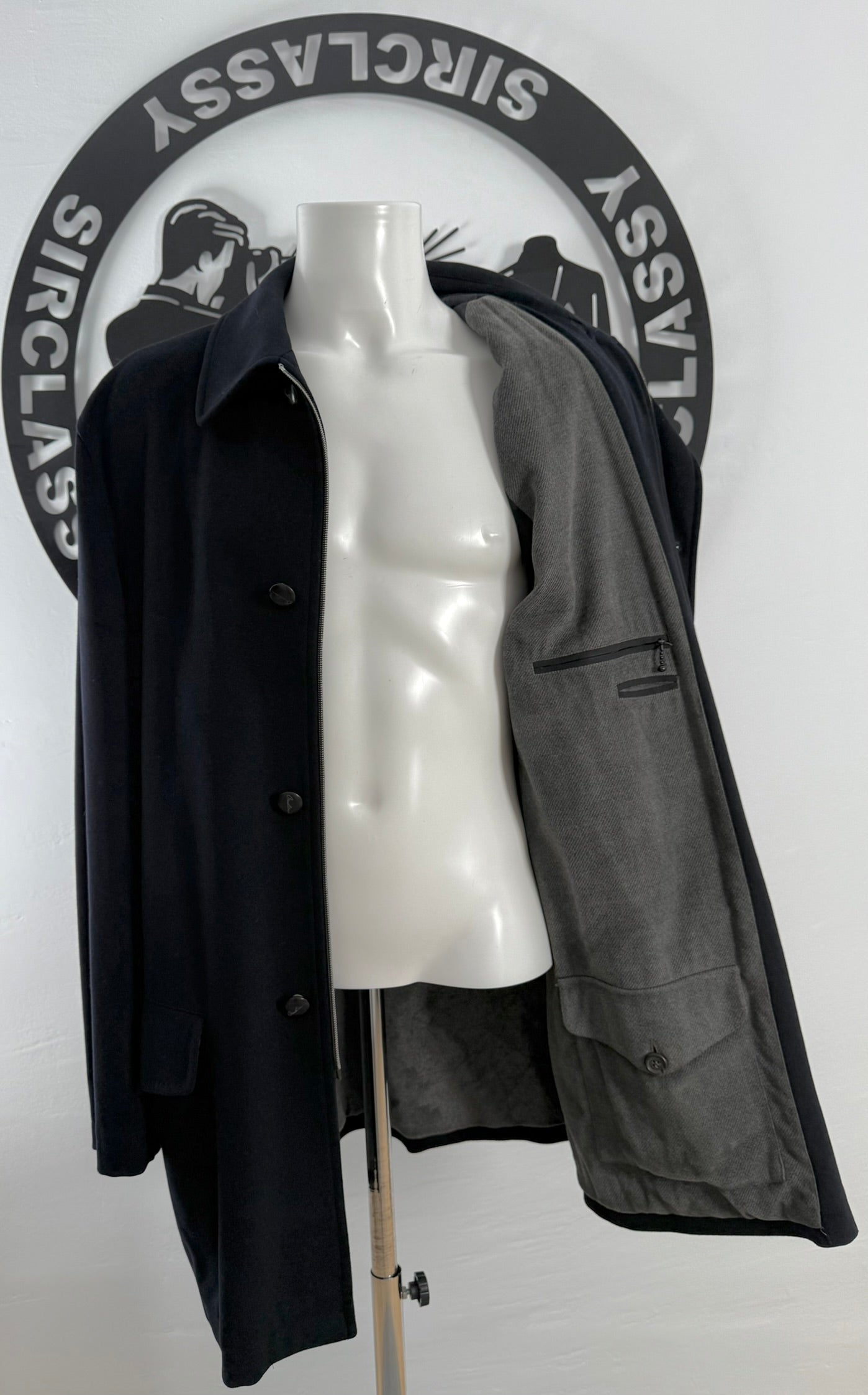 Abrigo Corneliani (XXL)