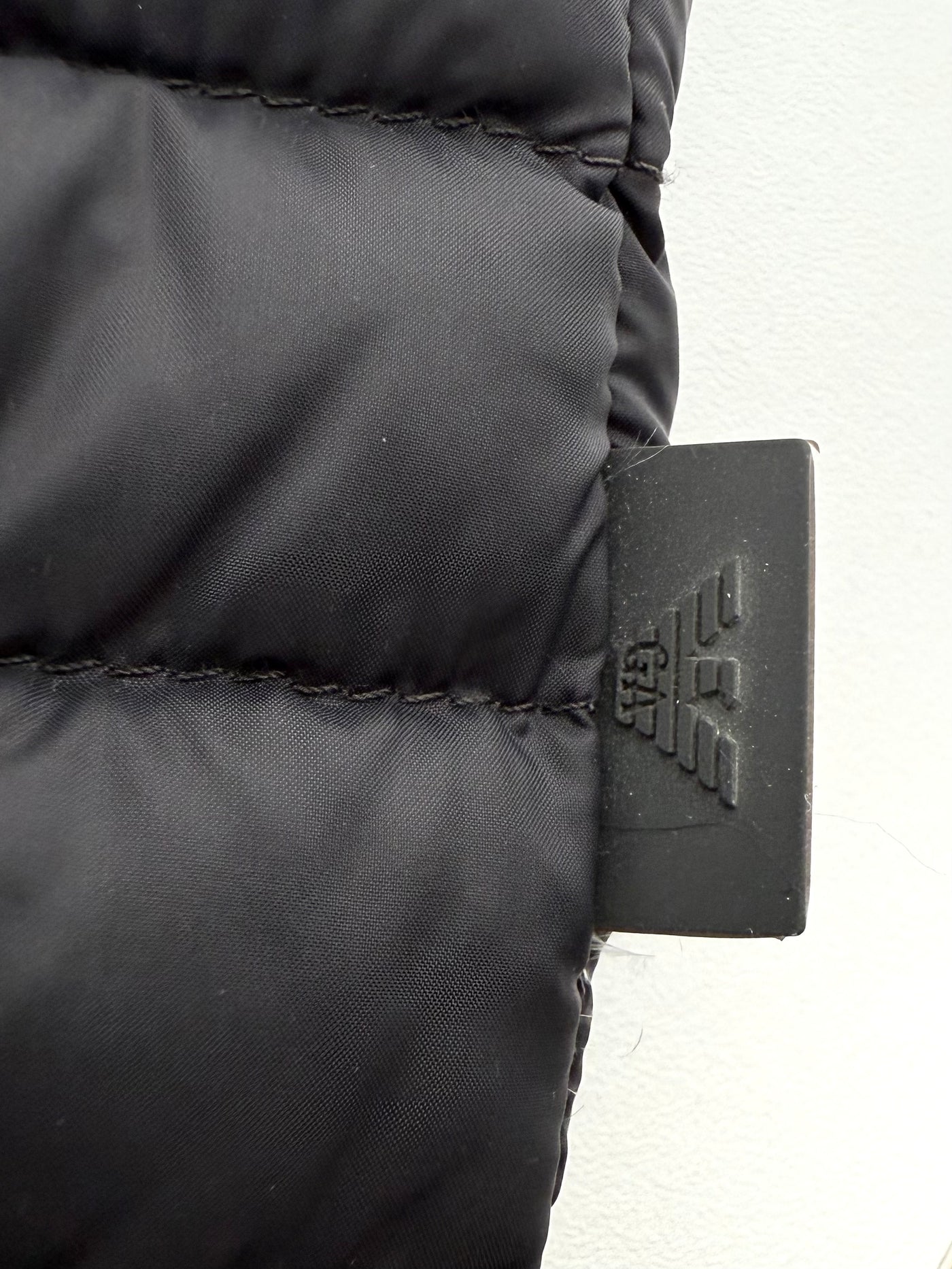 Chaleco de plumas Armani (S)