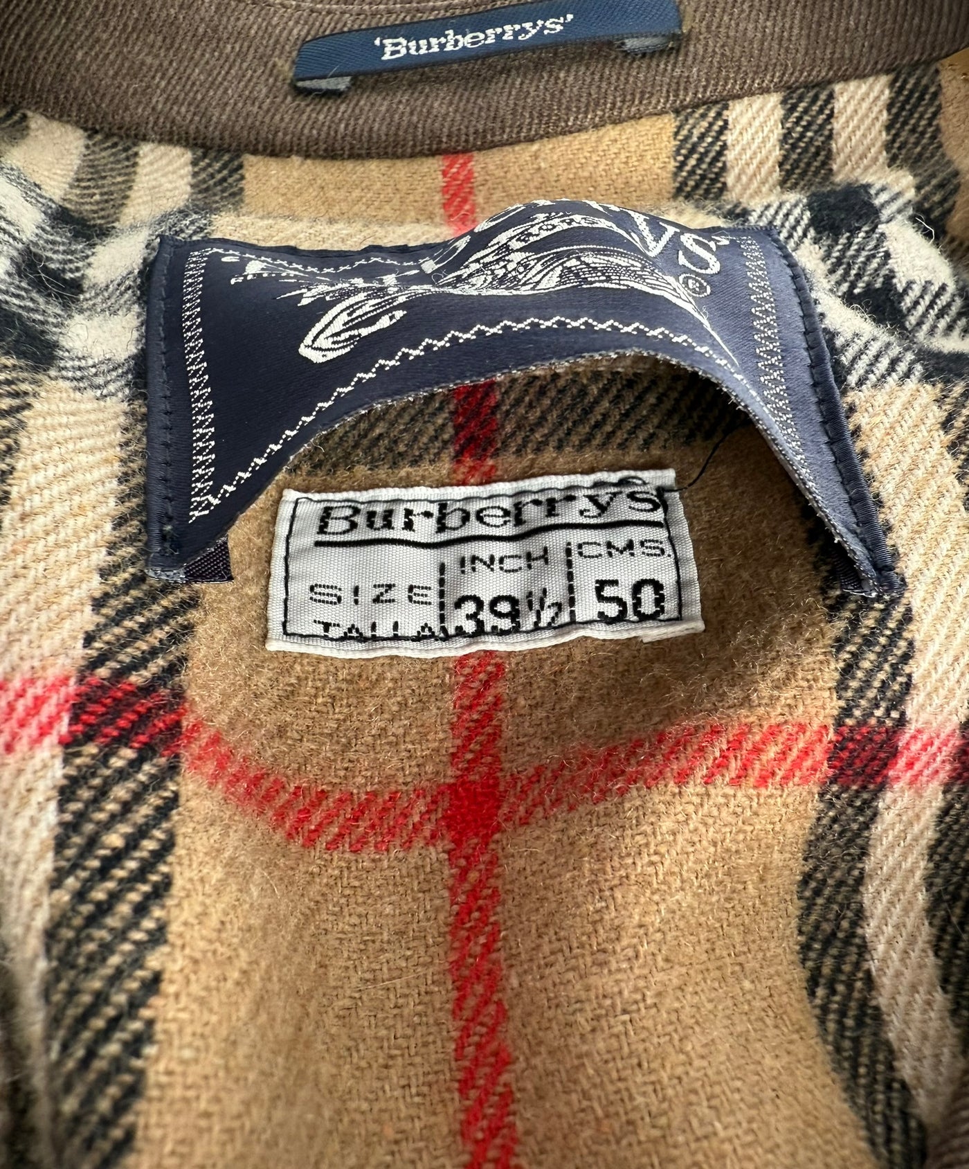 Abrigo Burberry (L)