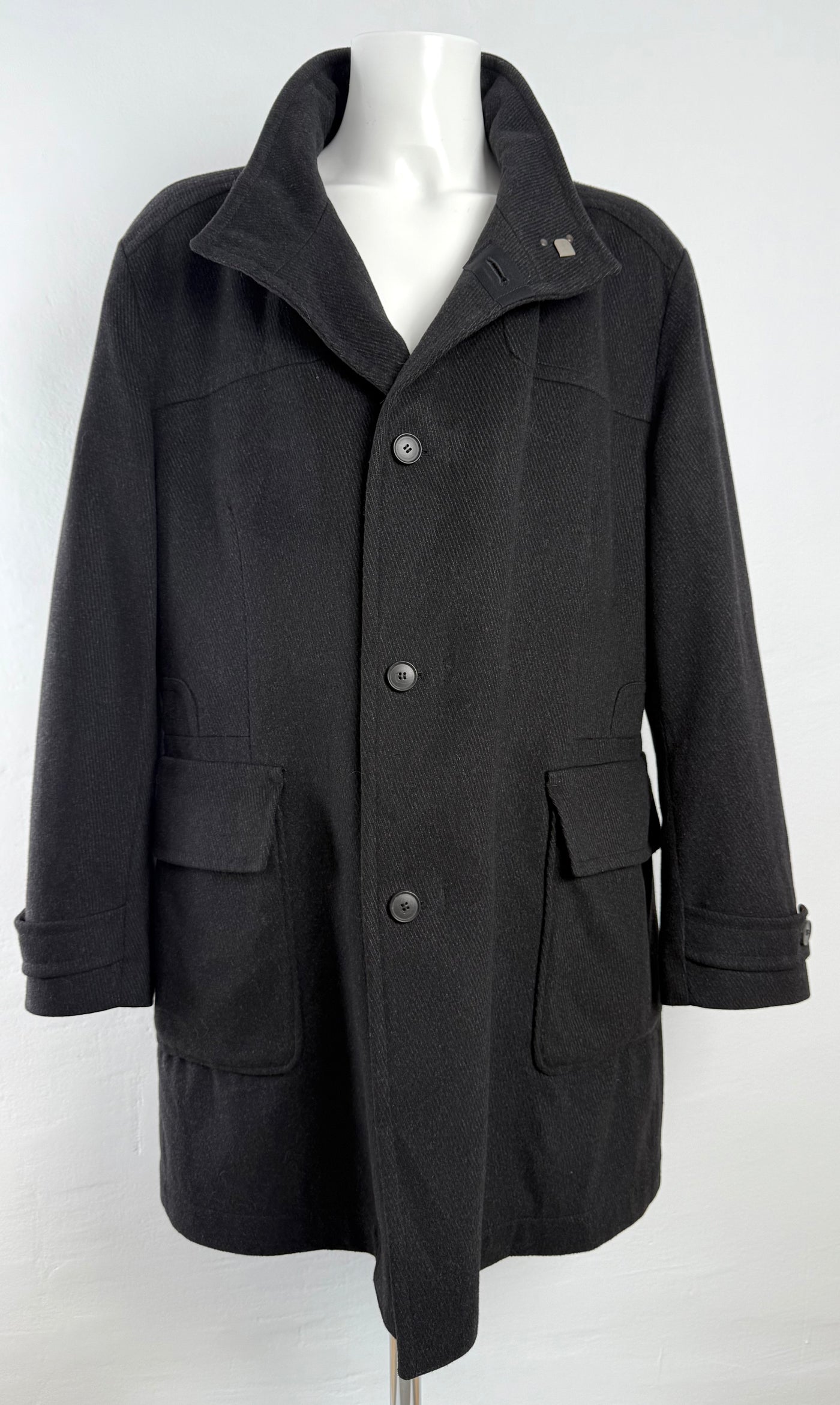 Abrigo Hugo Boss (XL)