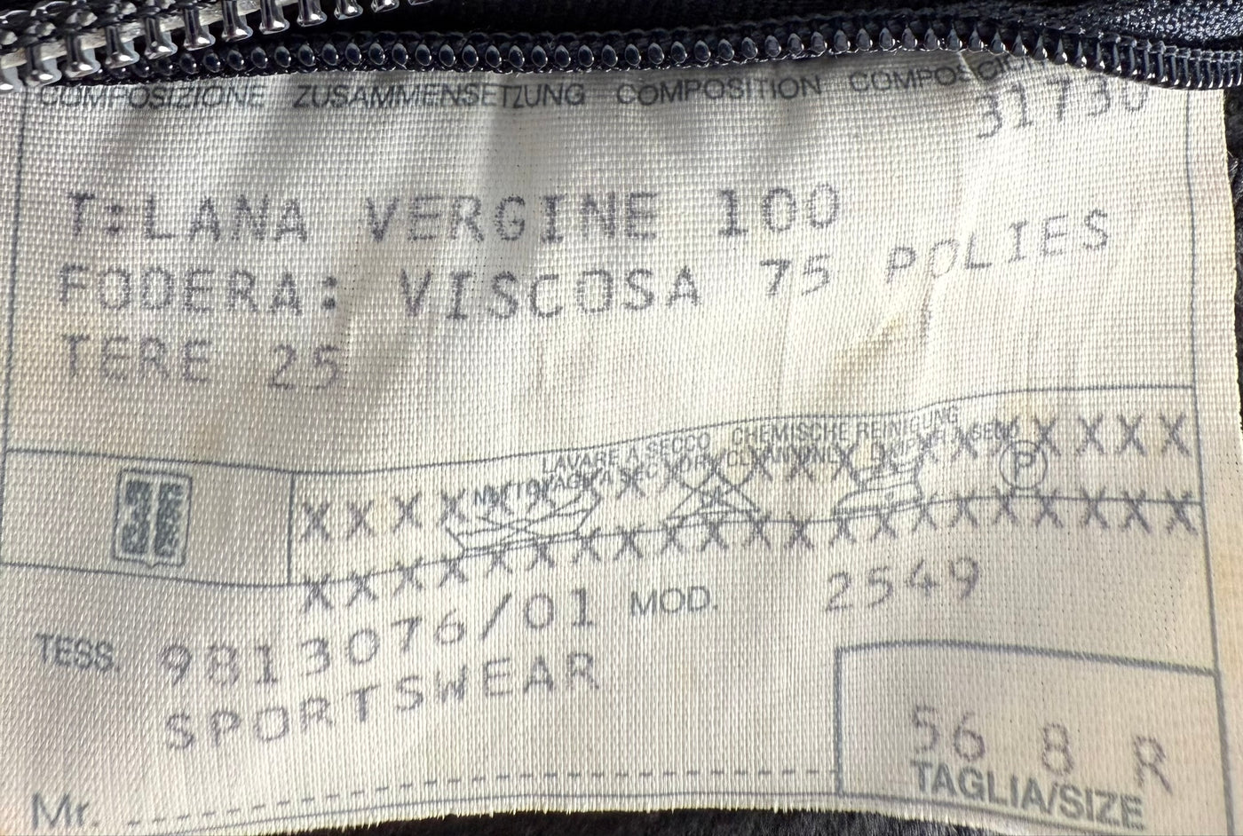 Abrigo Corneliani (XXL)