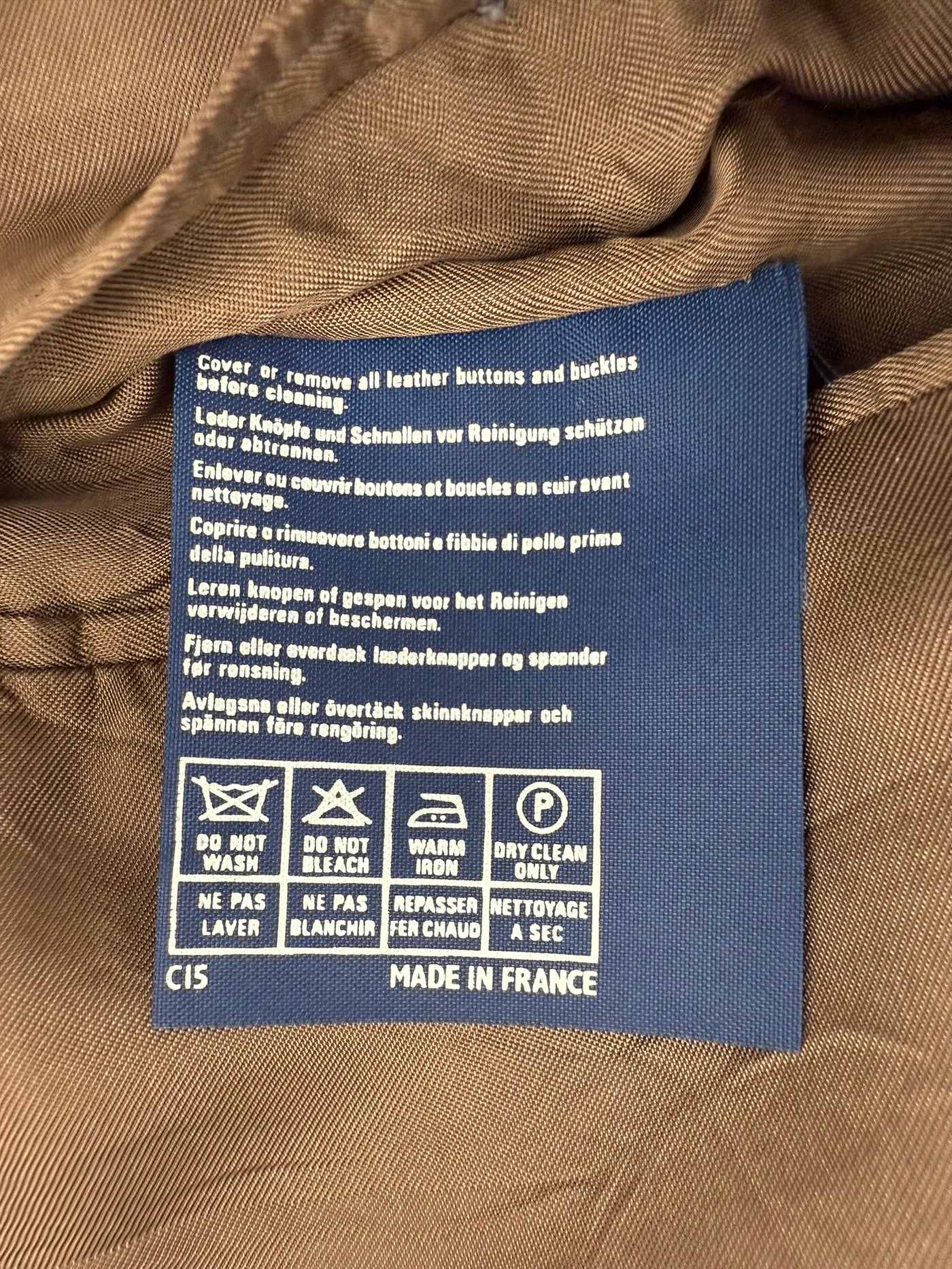 Traje Burberry (M)