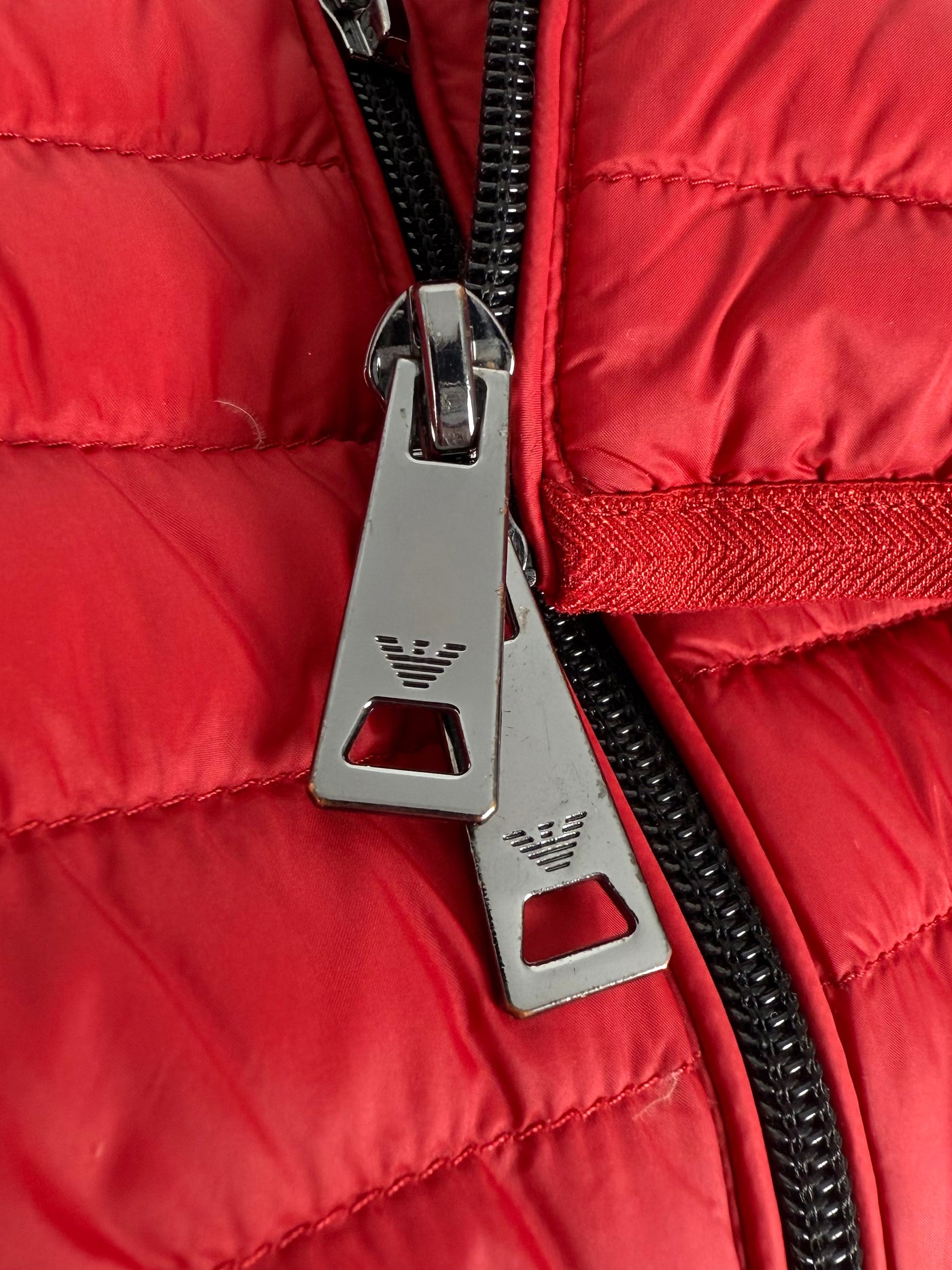 Chaleco de plumas Armani (S)