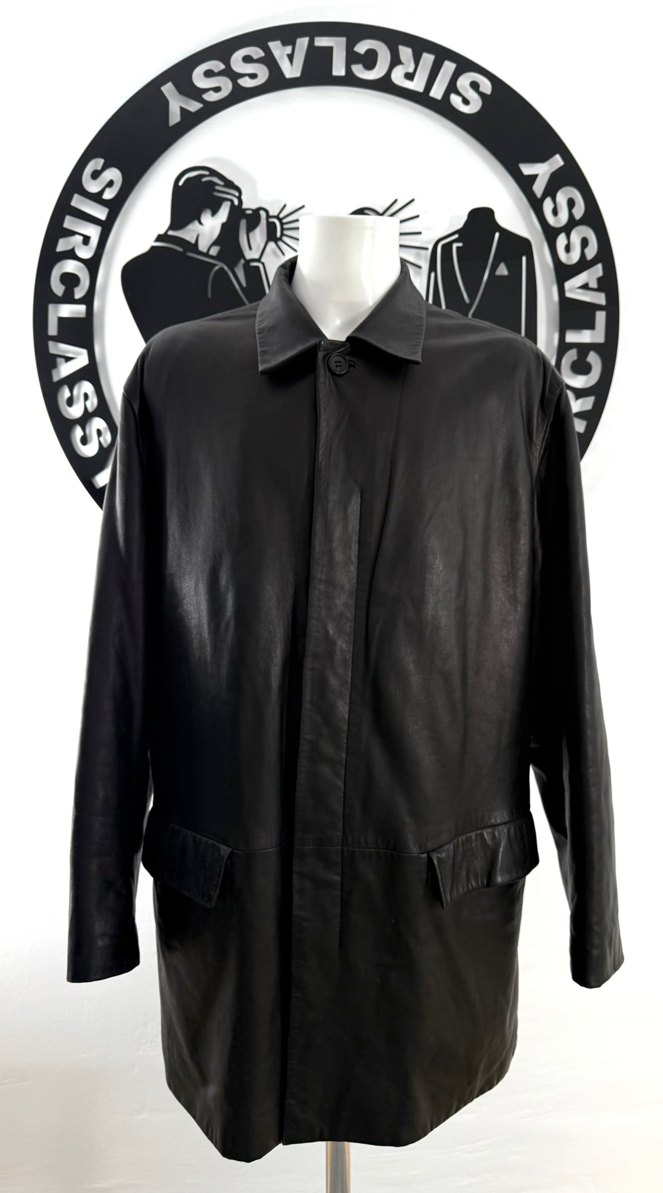 Abrigo de piel Hugo Boss (XXL)