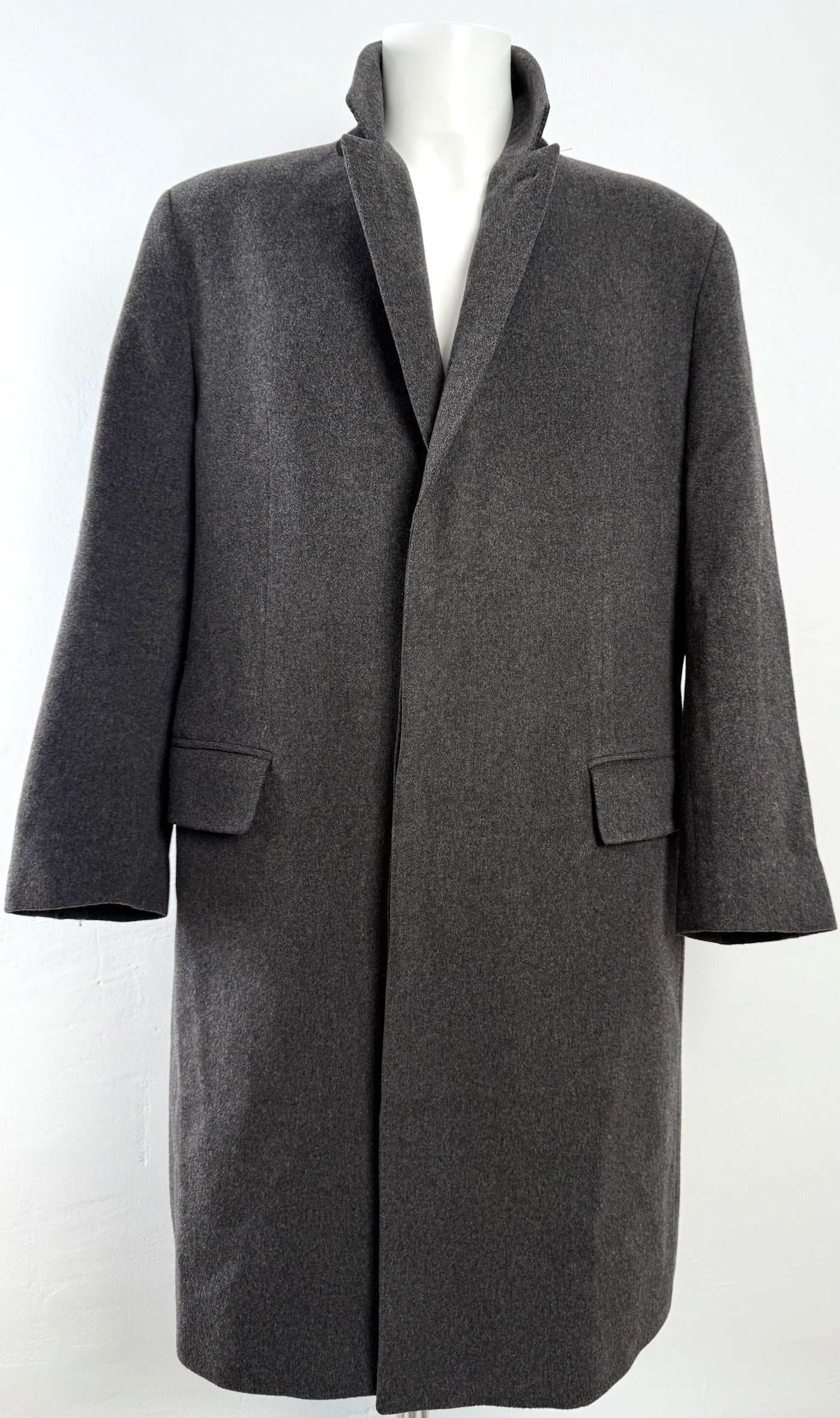 Abrigo Hugo Boss (XL)