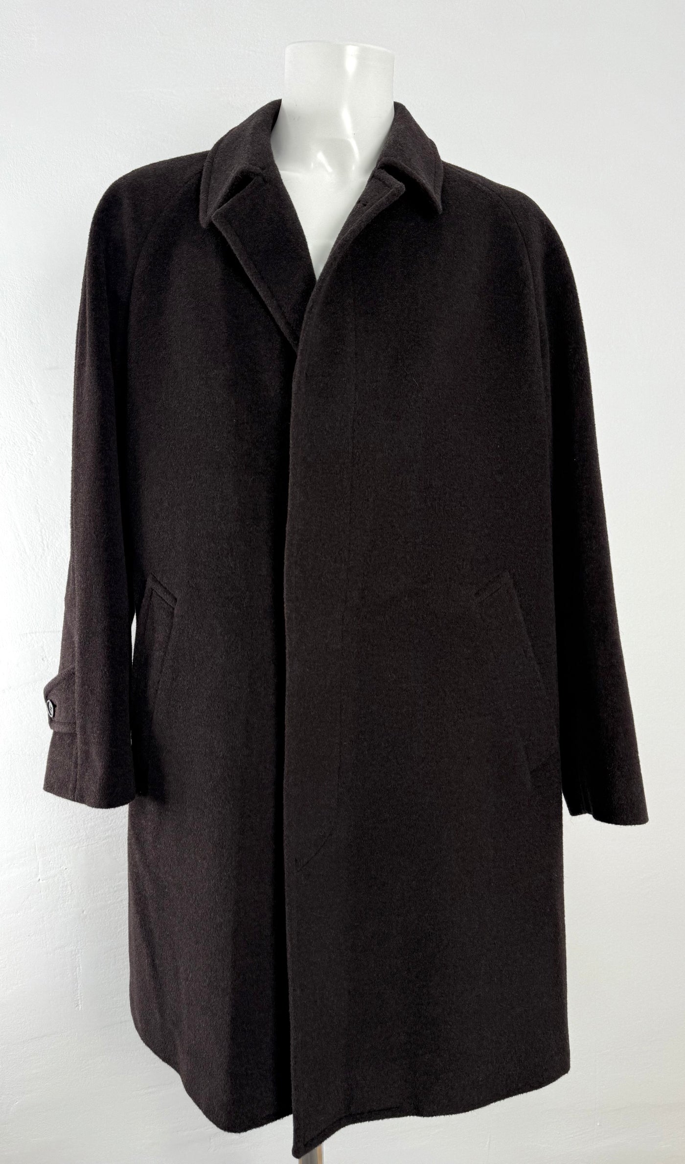 Abrigo Corneliani (XL)