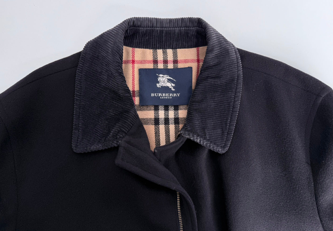 Abrigo Burberry (L)