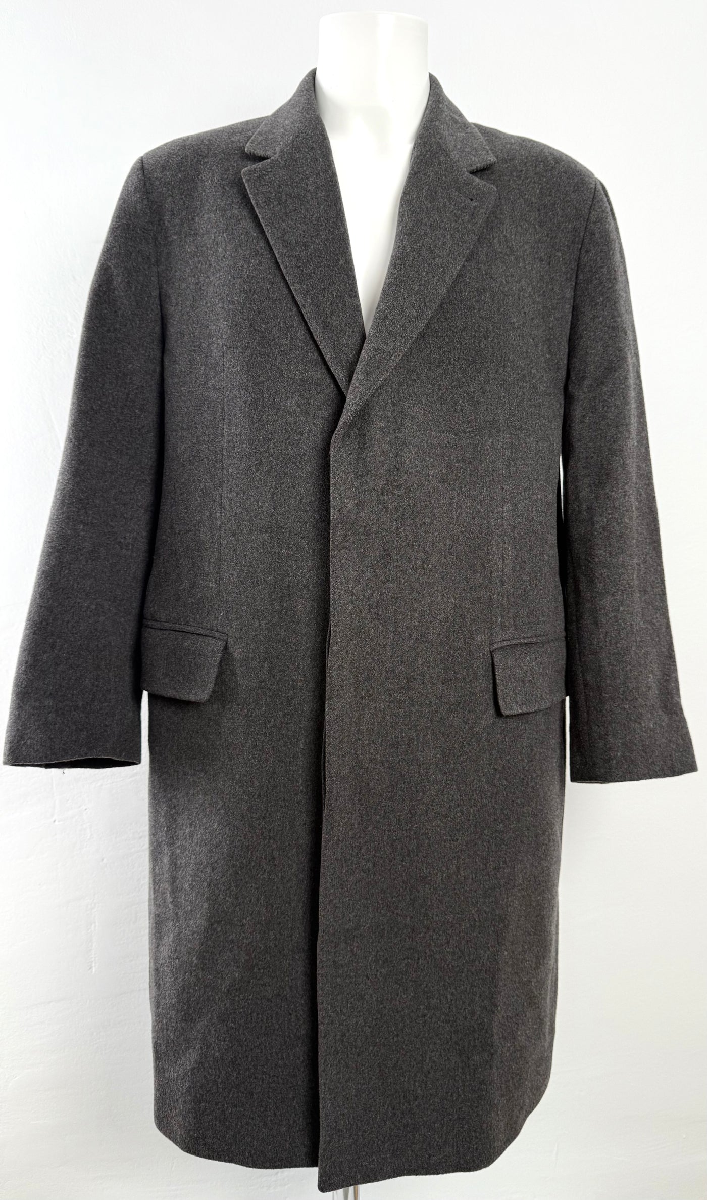 Abrigo Hugo Boss (XL)