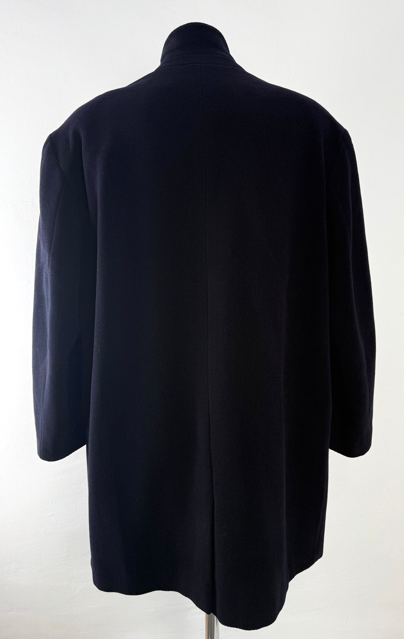 Abrigo Hugo Boss (XL)