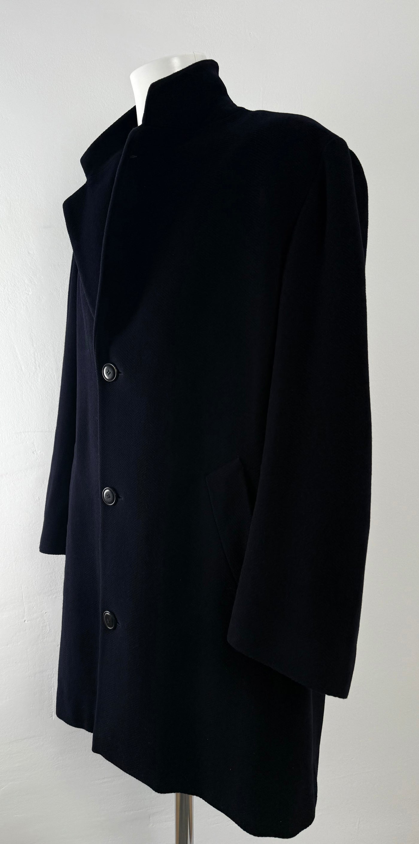 Abrigo Hugo Boss (XL)