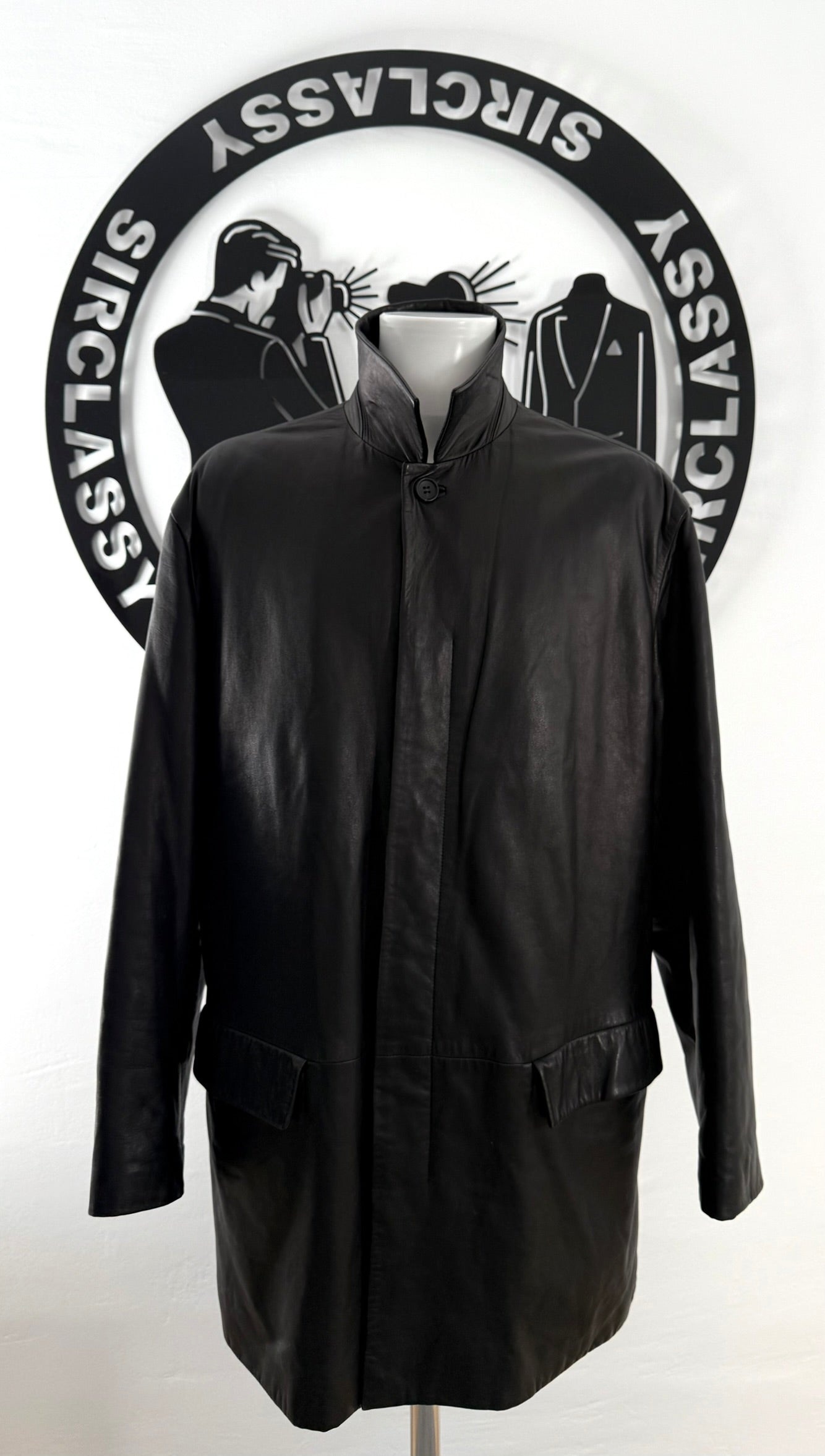 Abrigo de piel Hugo Boss (XXL)