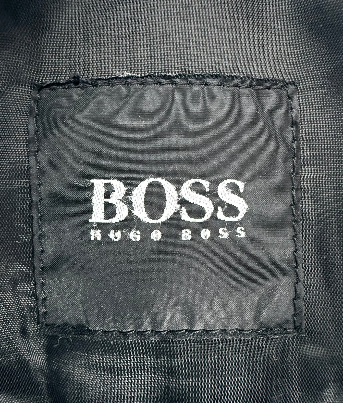 Abrigo de piel Hugo Boss (XXL)