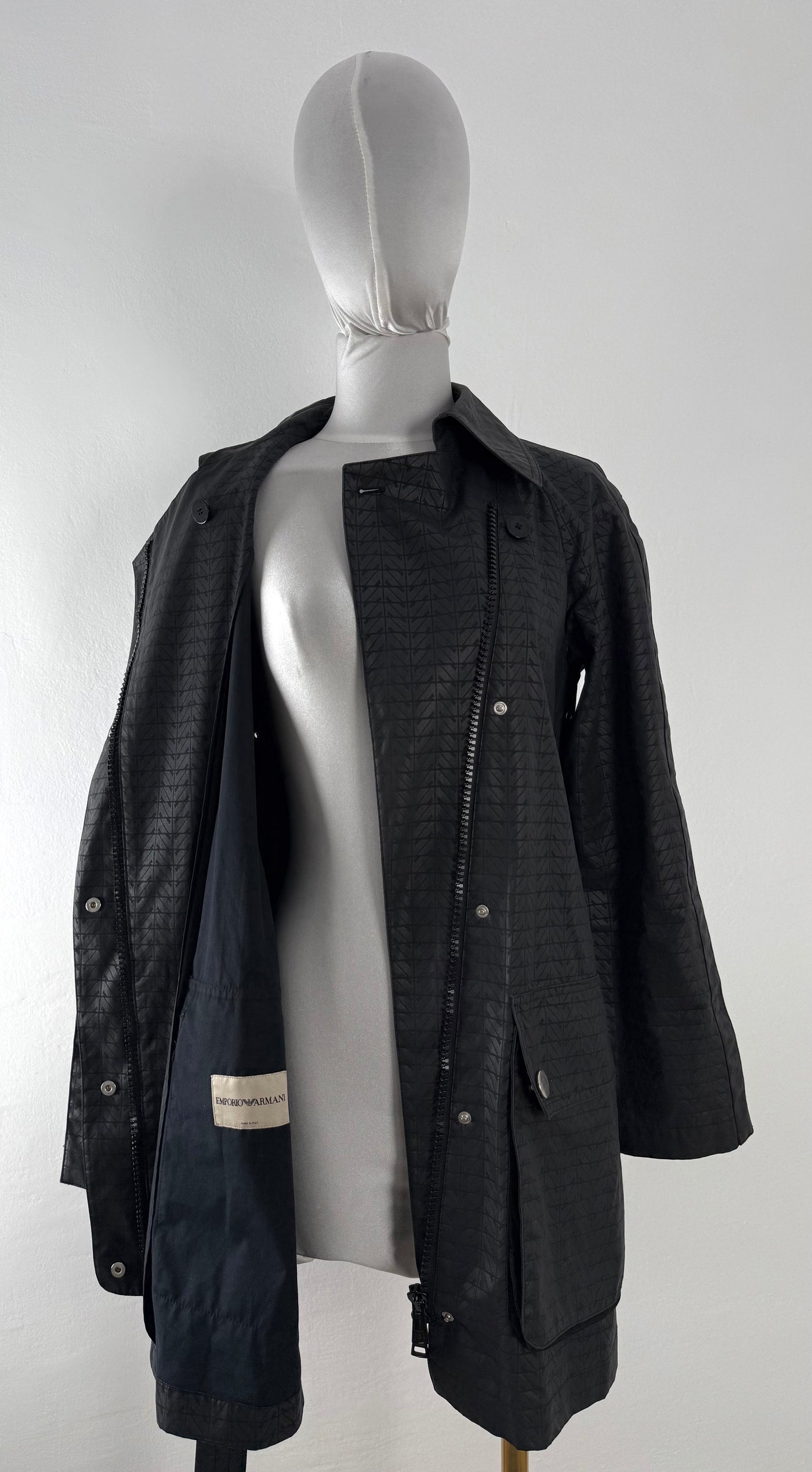 Abrigo Armani (L)