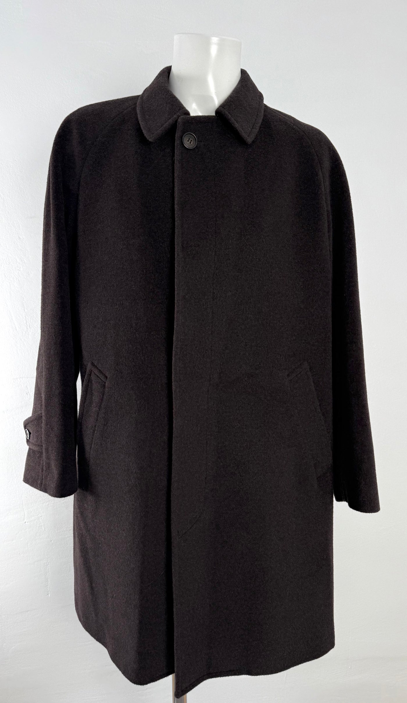 Abrigo Corneliani (XL)