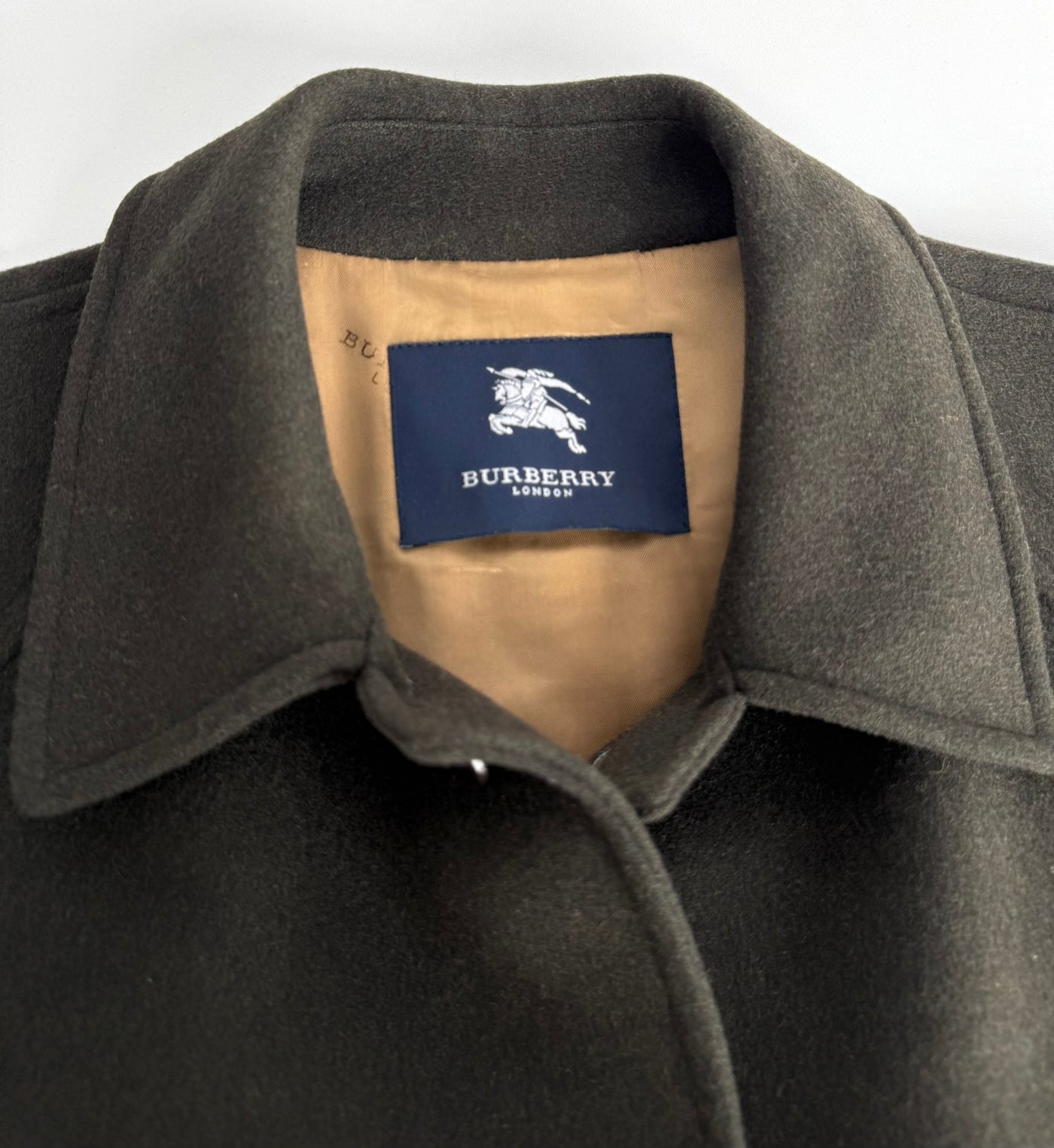 Abrigo Burberry (M)