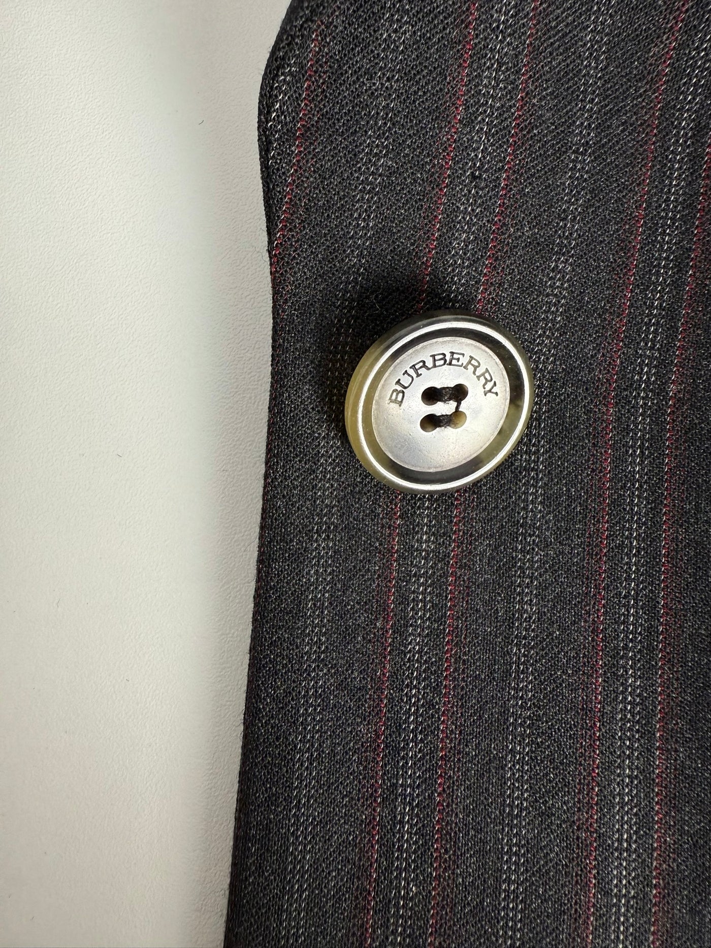 Traje de pantalón Burberry (M)