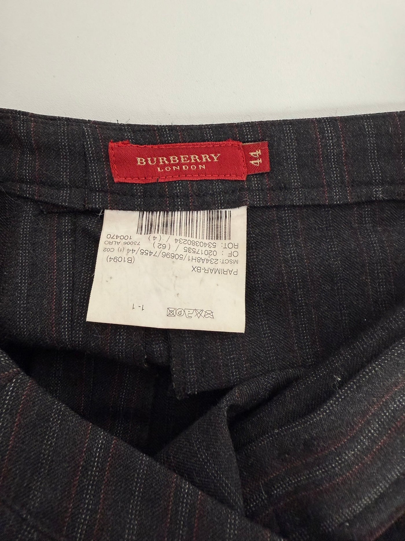 Traje de pantalón Burberry (M)