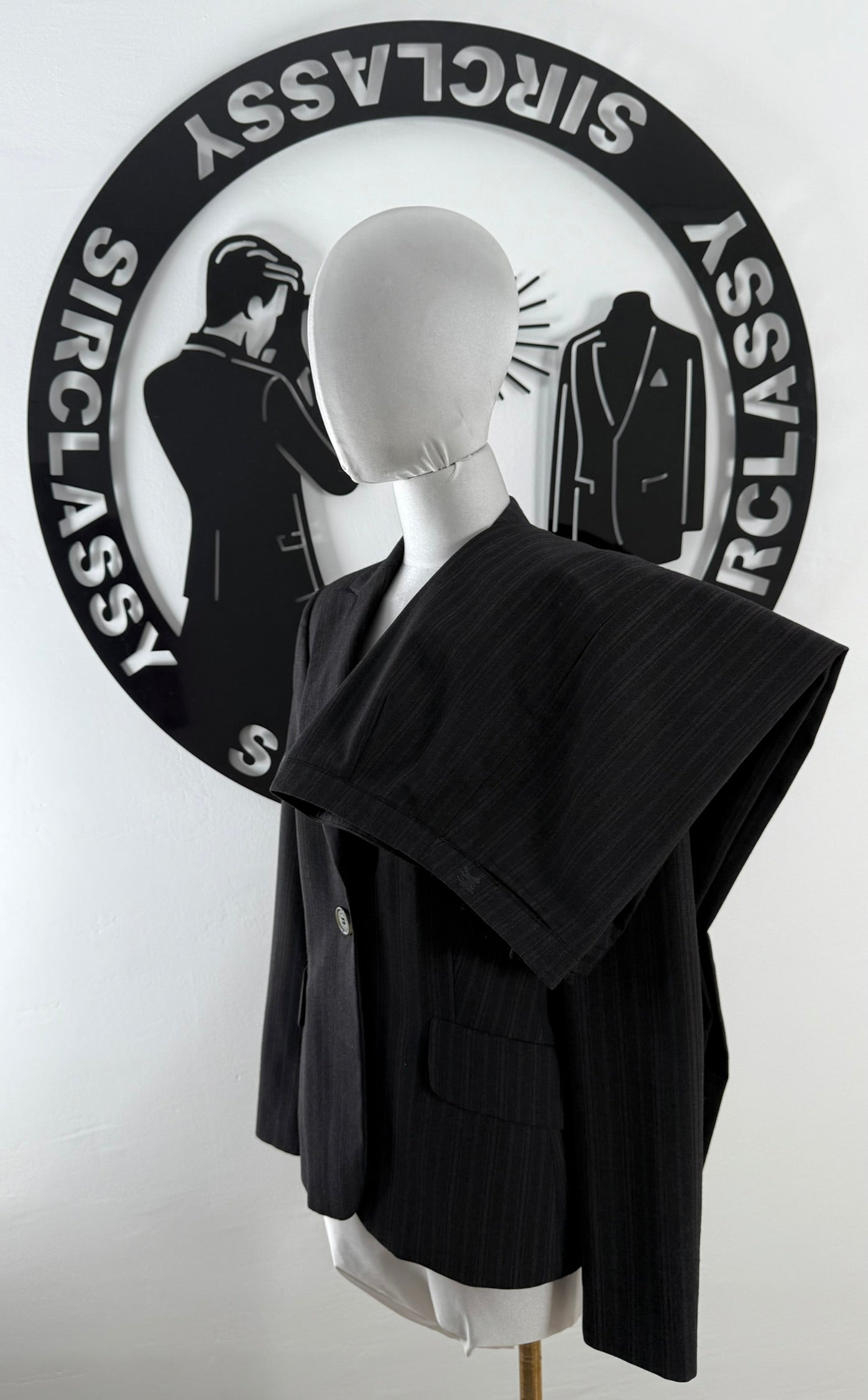 Traje de pantalón Burberry (M)