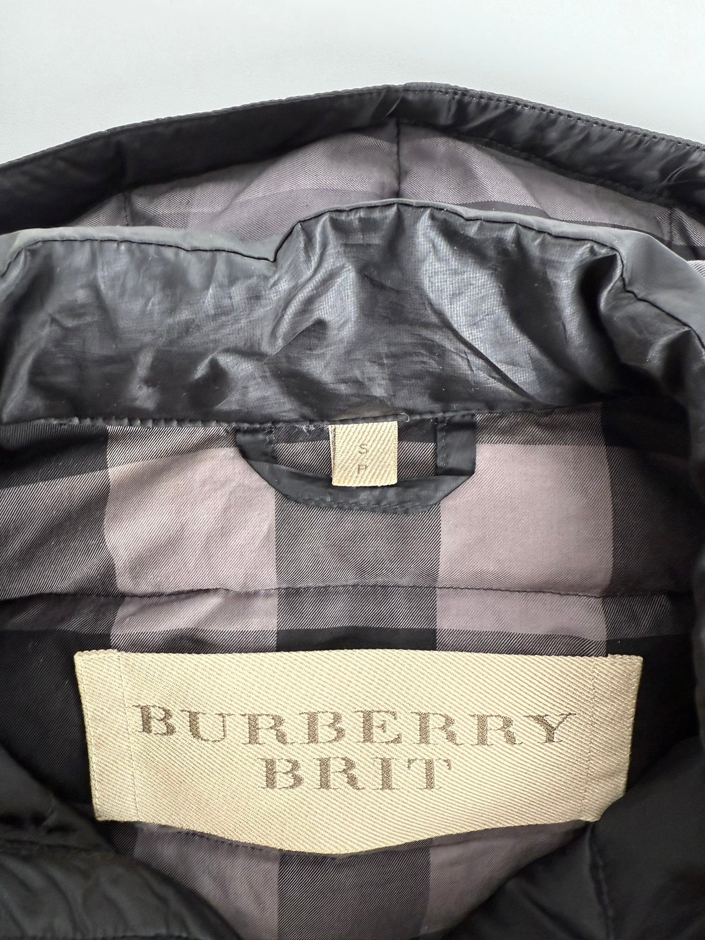 Abrigo Burberry (S)