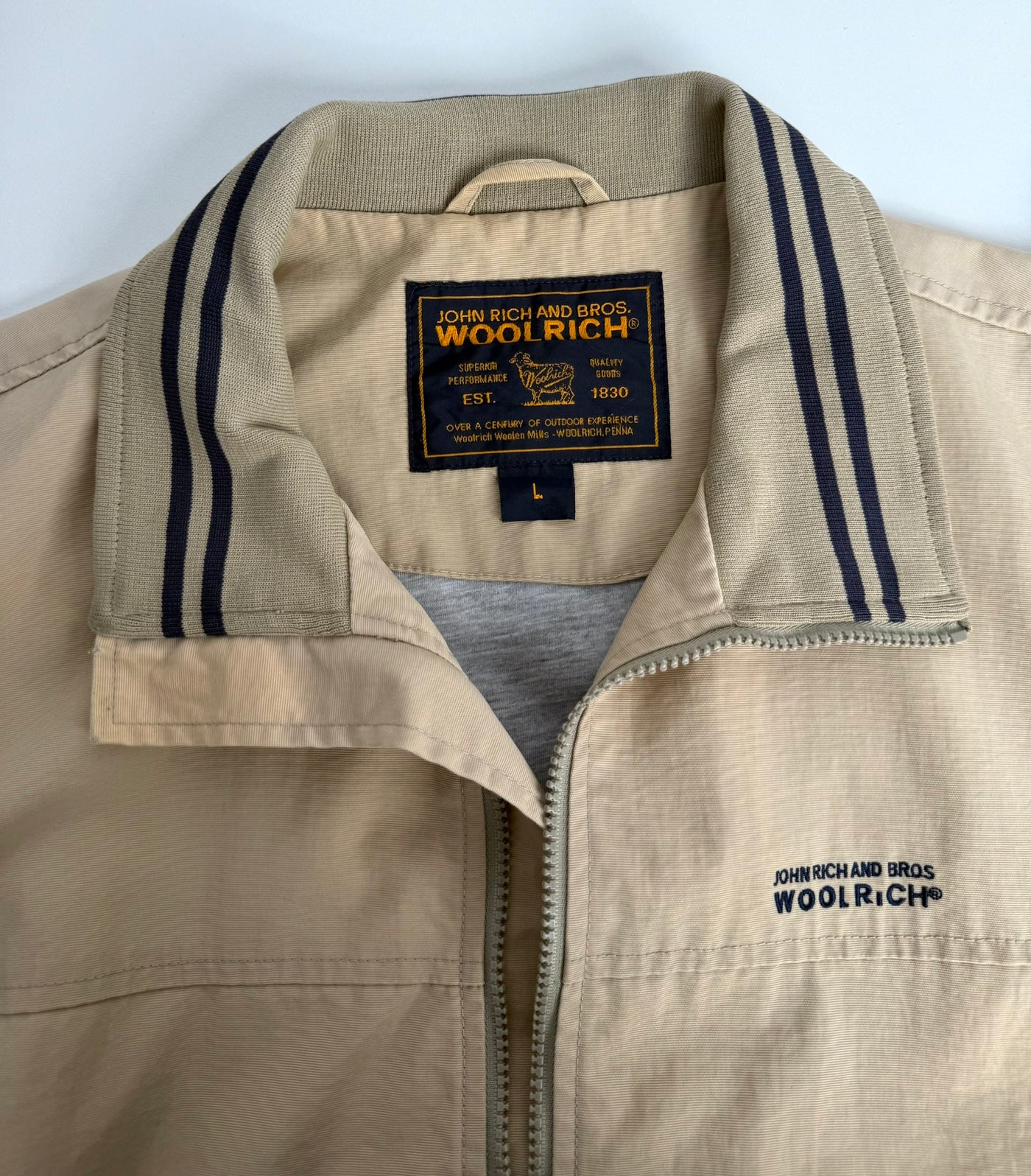 Cazadora Woolrich (L)