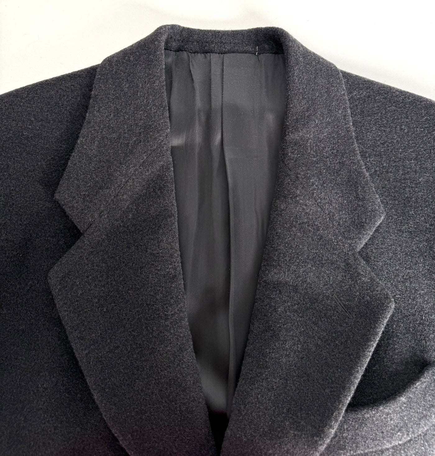 Abrigo Giorgio Armani (L)