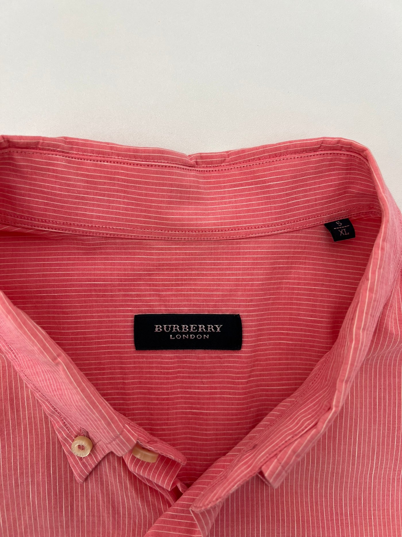 Camisa Burberry (XL)