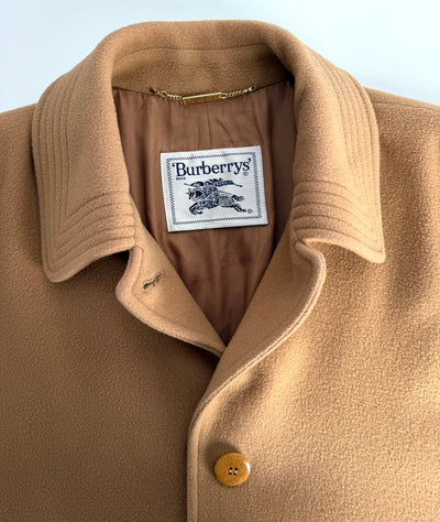 Abrigo Burberry (XL)