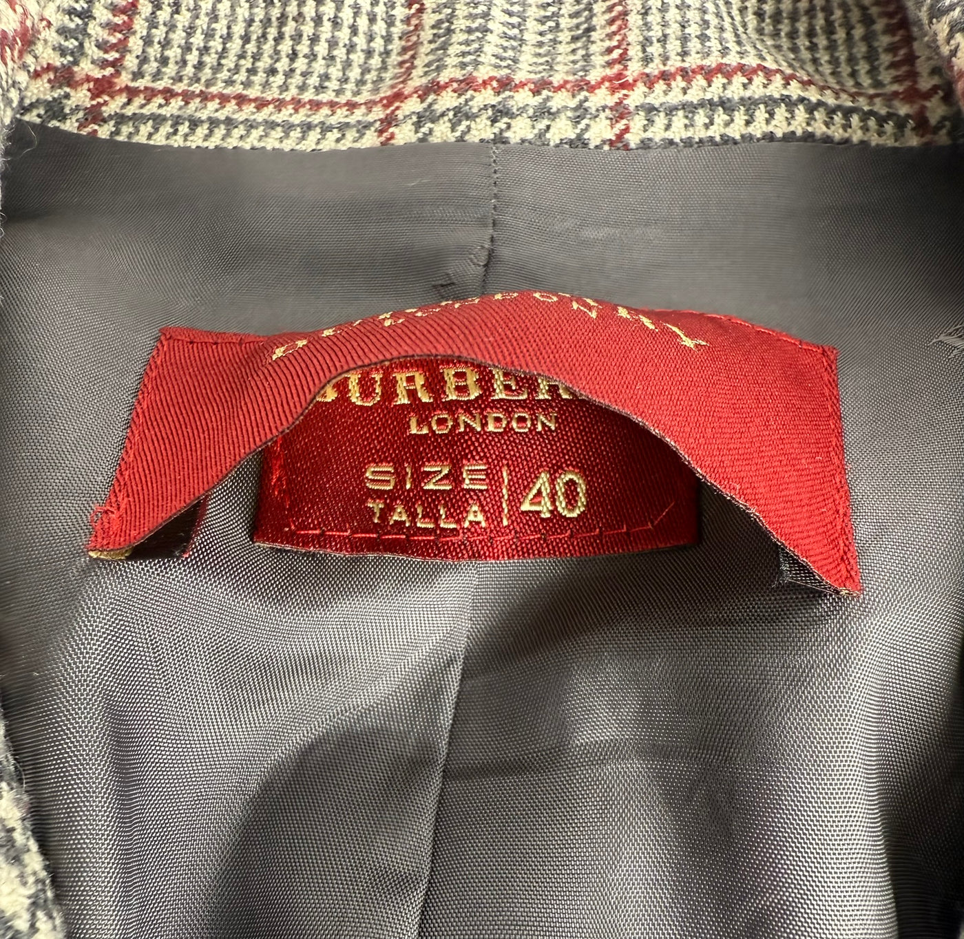 Traje de pantalón Burberry (M)
