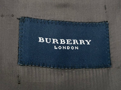 Traje Burberry (L)
