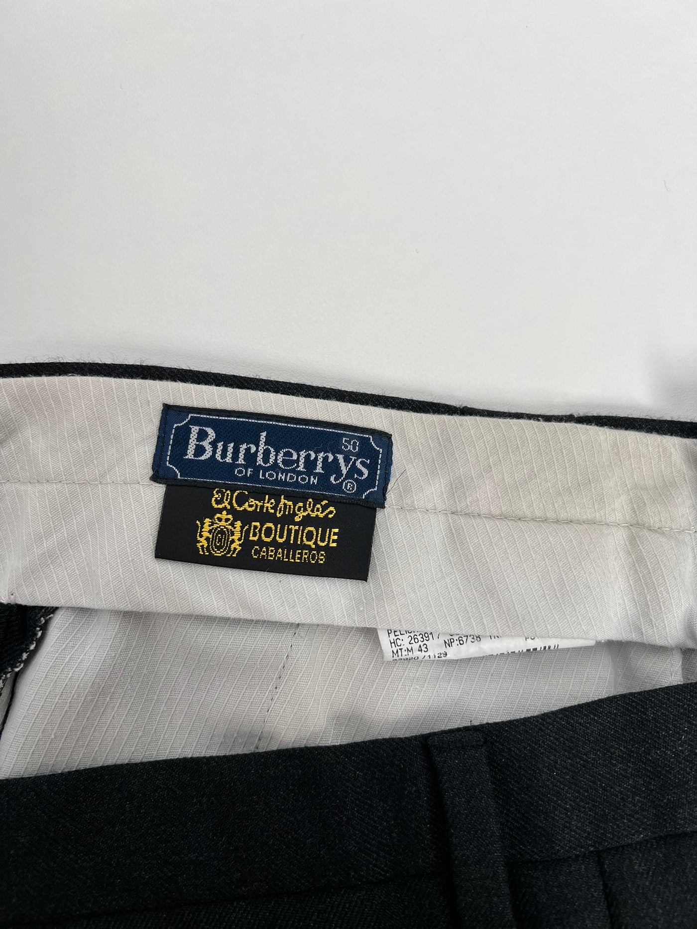 Traje completo Burberry (XL)