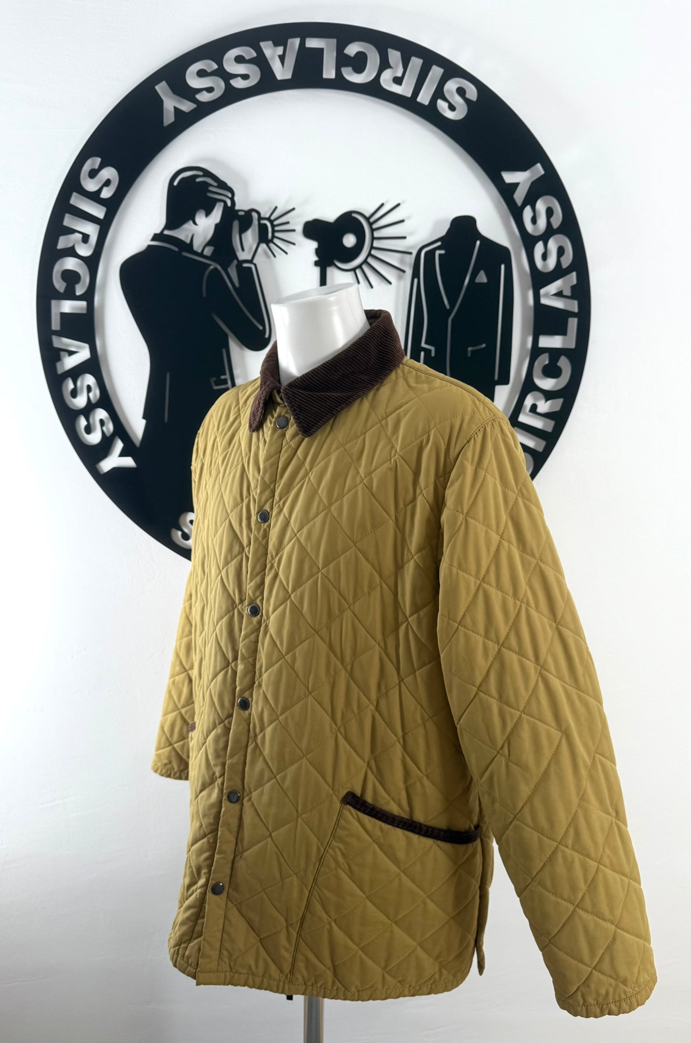 Abrigo Burberry (XL)