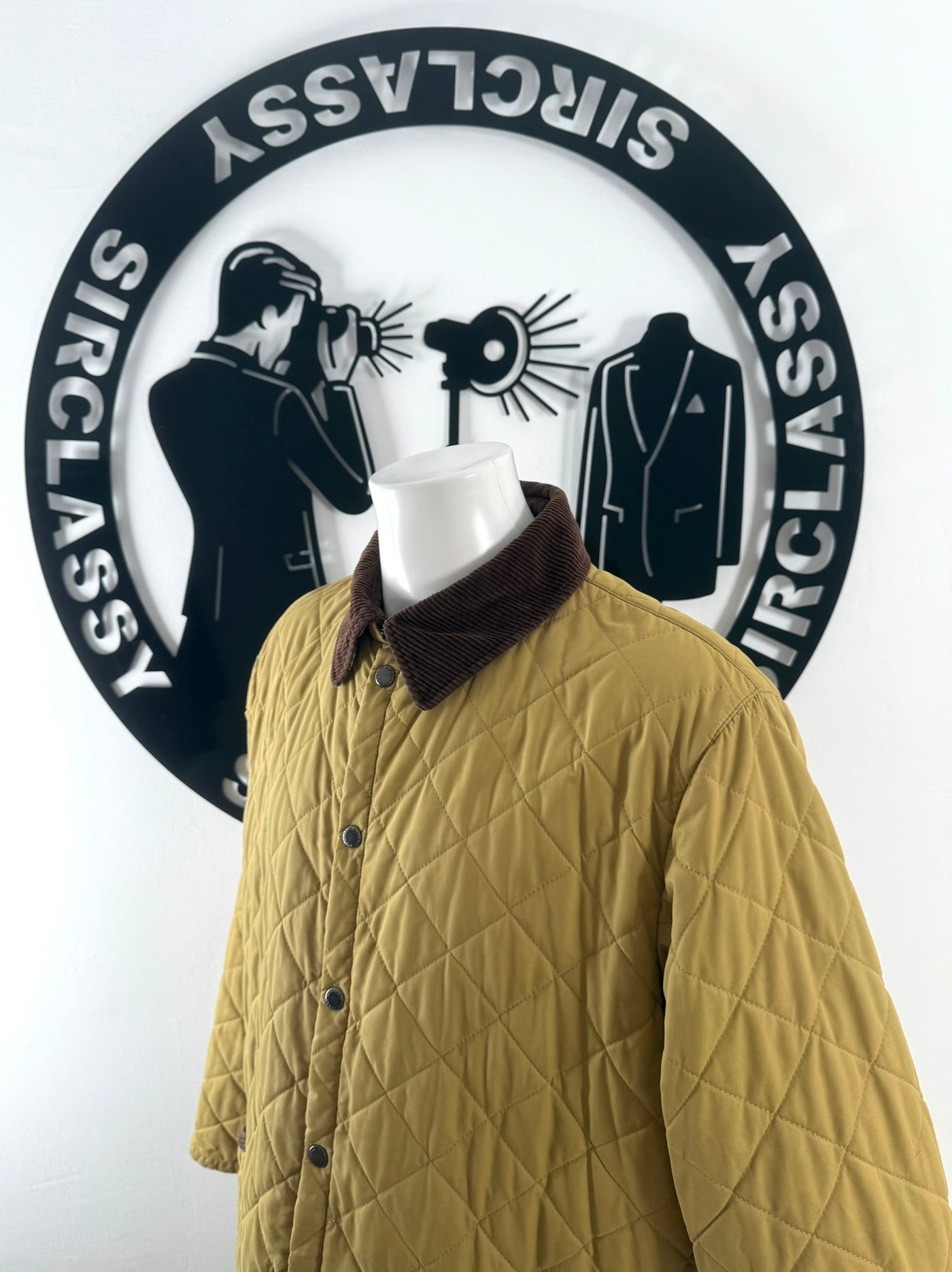 Abrigo Burberry (XL)
