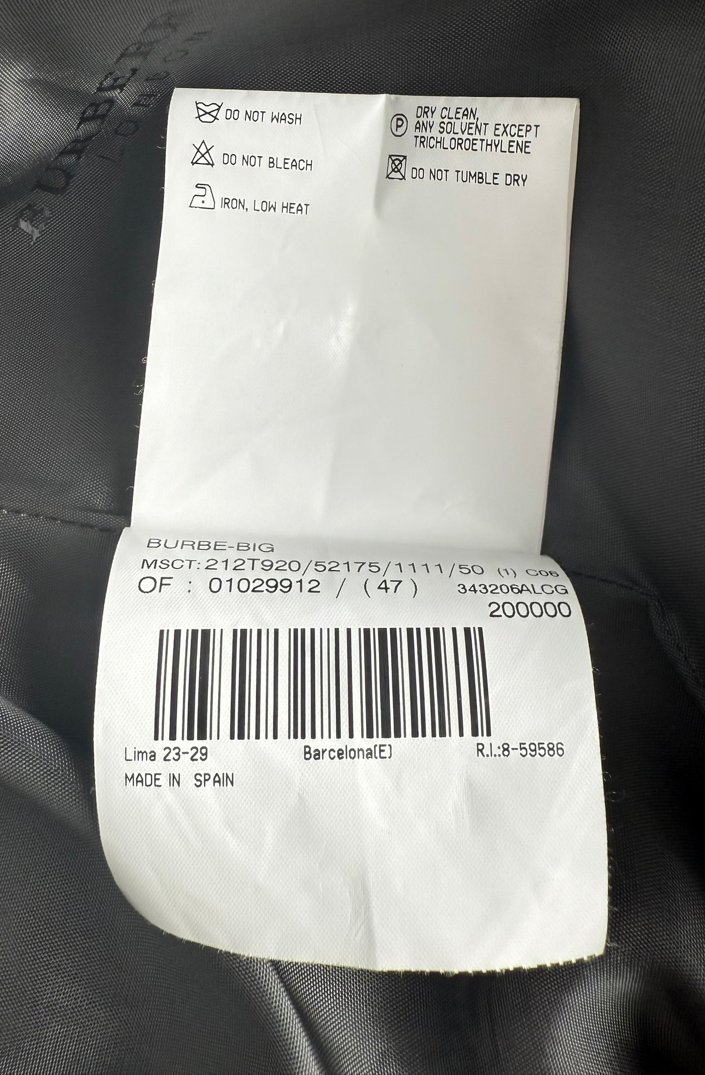 Traje de falda Burberry (XL)