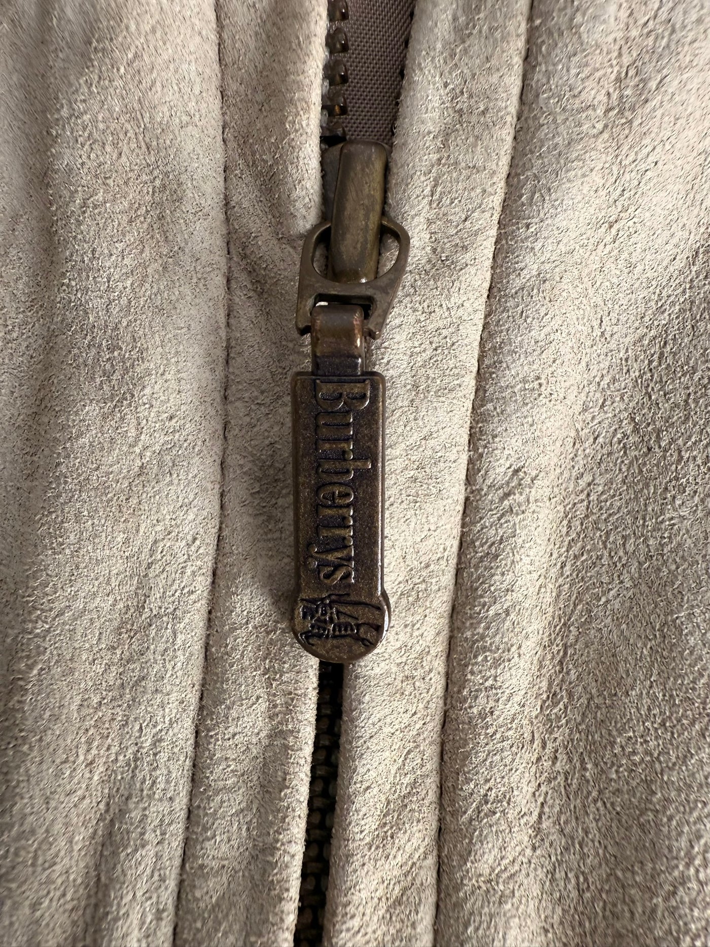 Cazadora de piel Burberry (M)