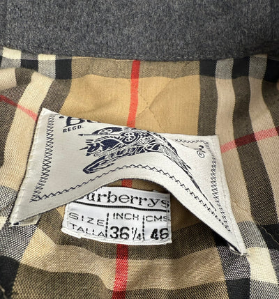 Abrigo Burberry (XL)