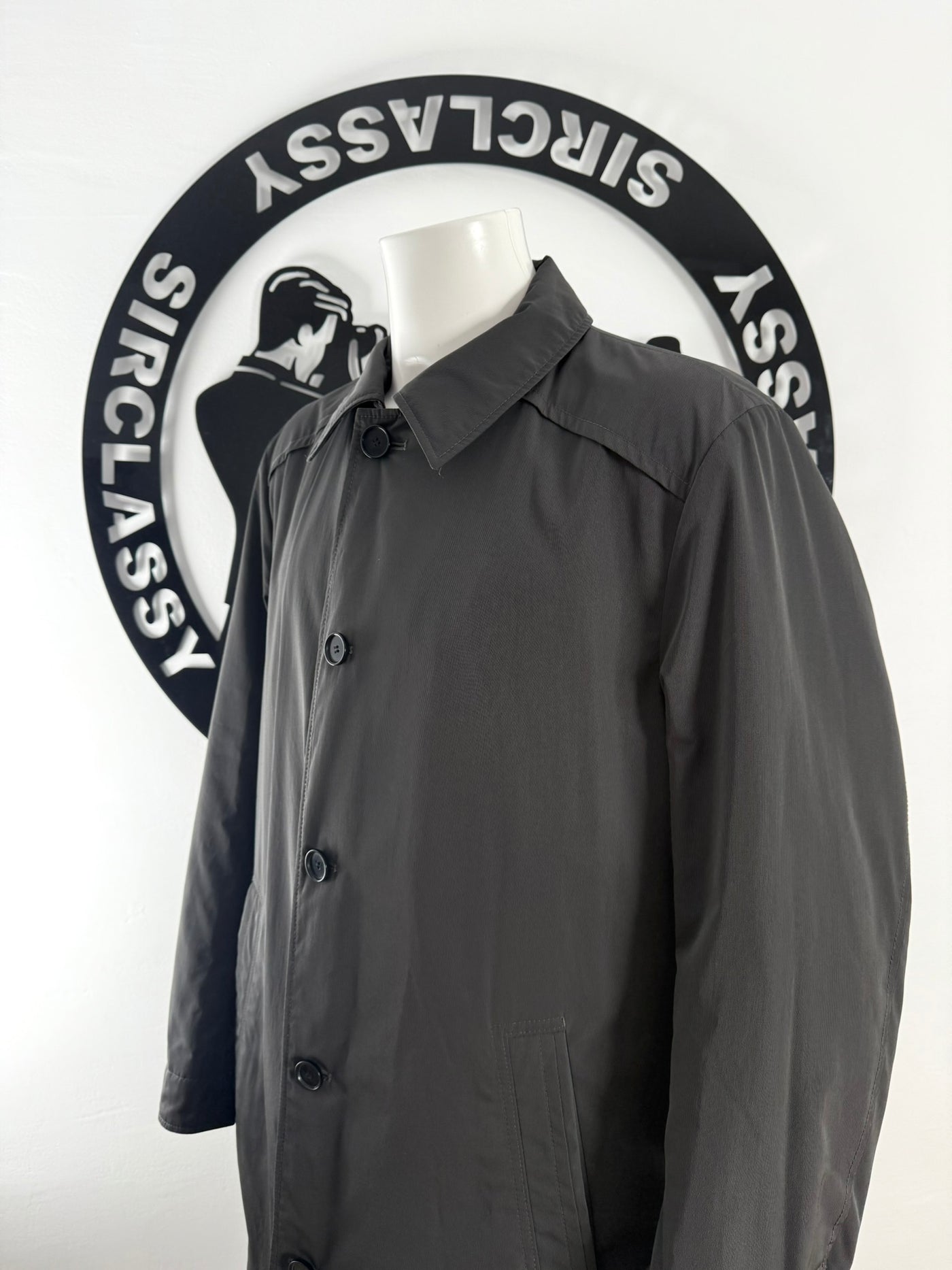 Gabardina Hugo Boss (XL)