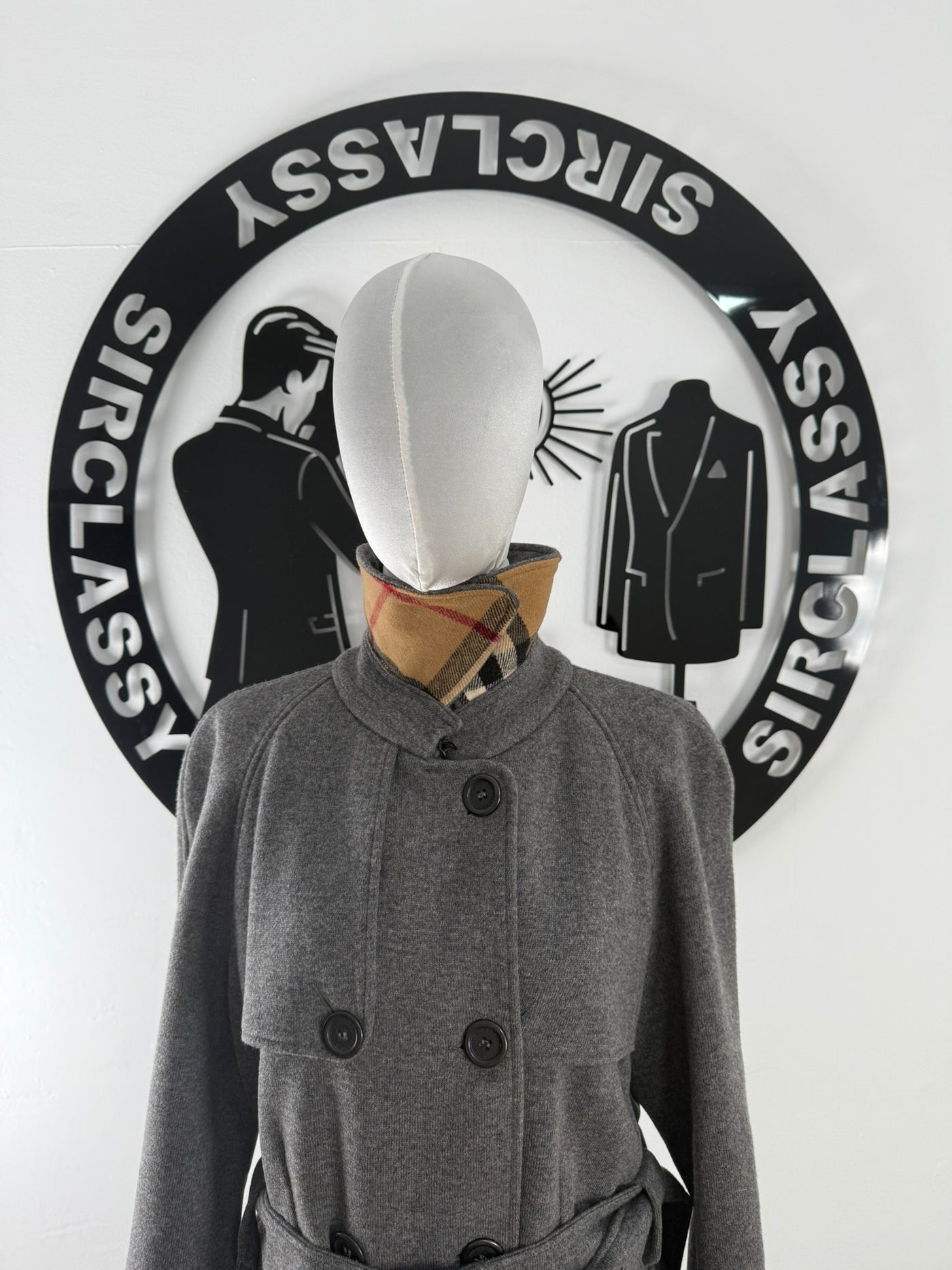 Abrigo Burberry (XL)