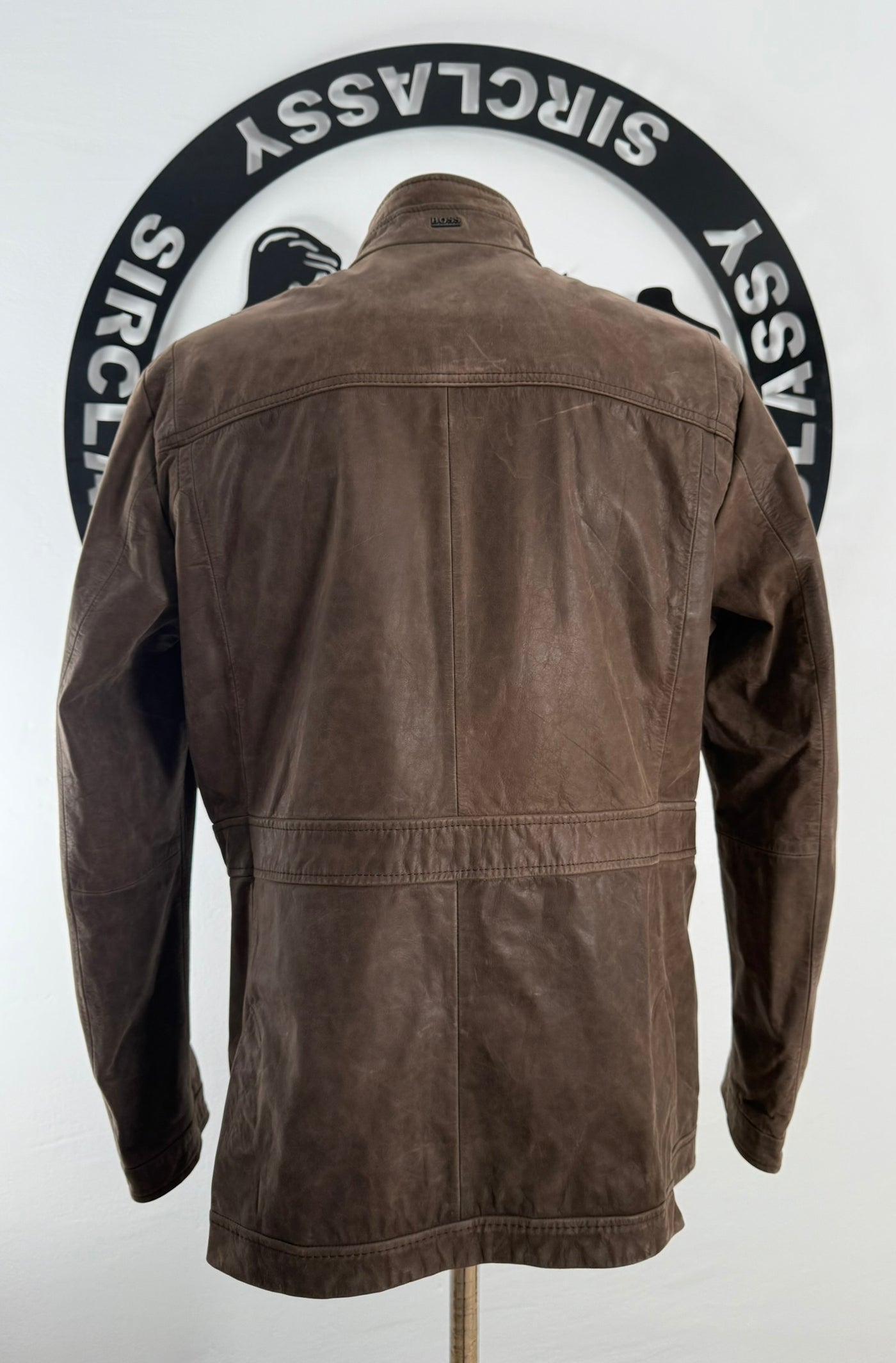 Abrigo de piel Hugo Boss (M)