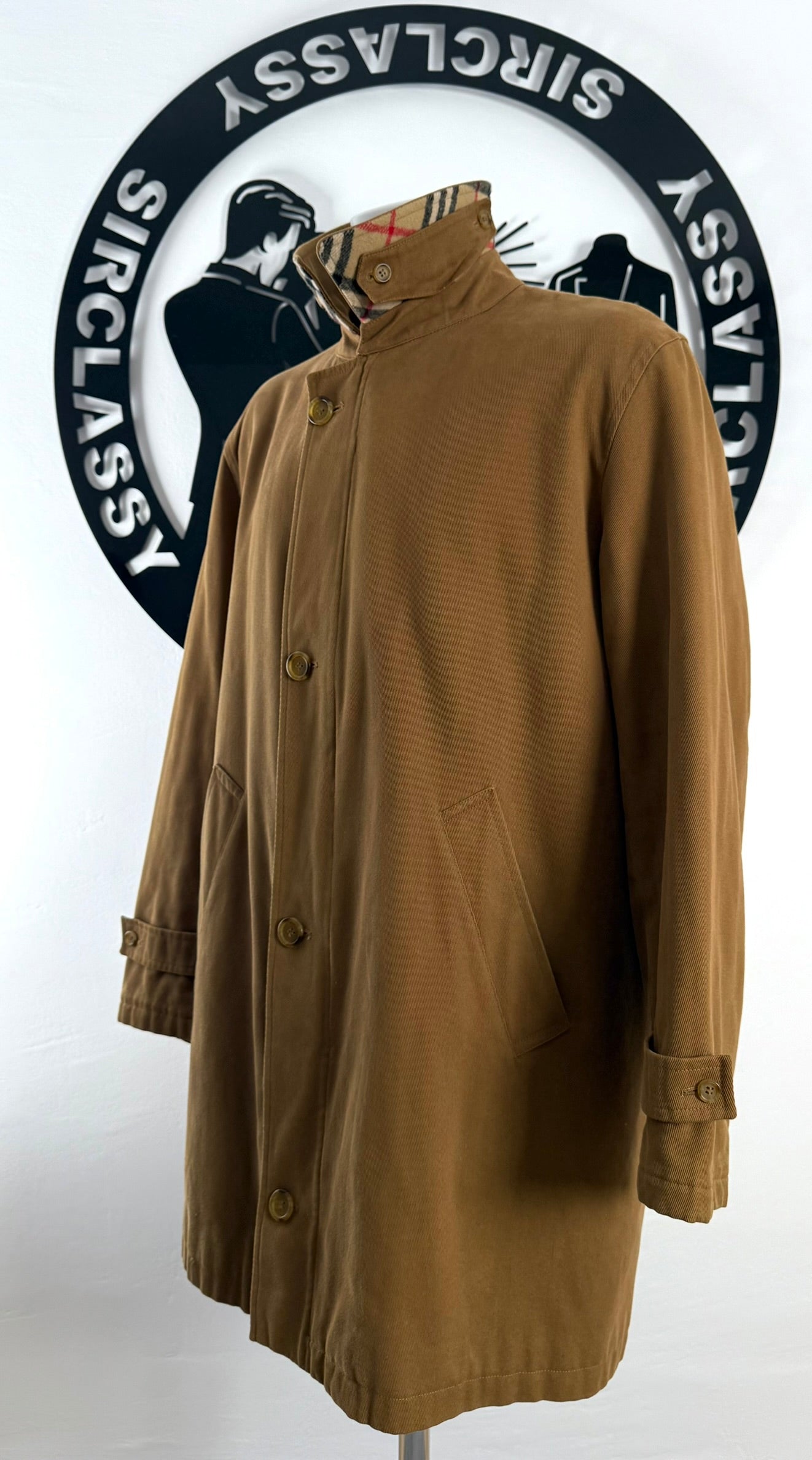 Abrigo Burberry (XL)