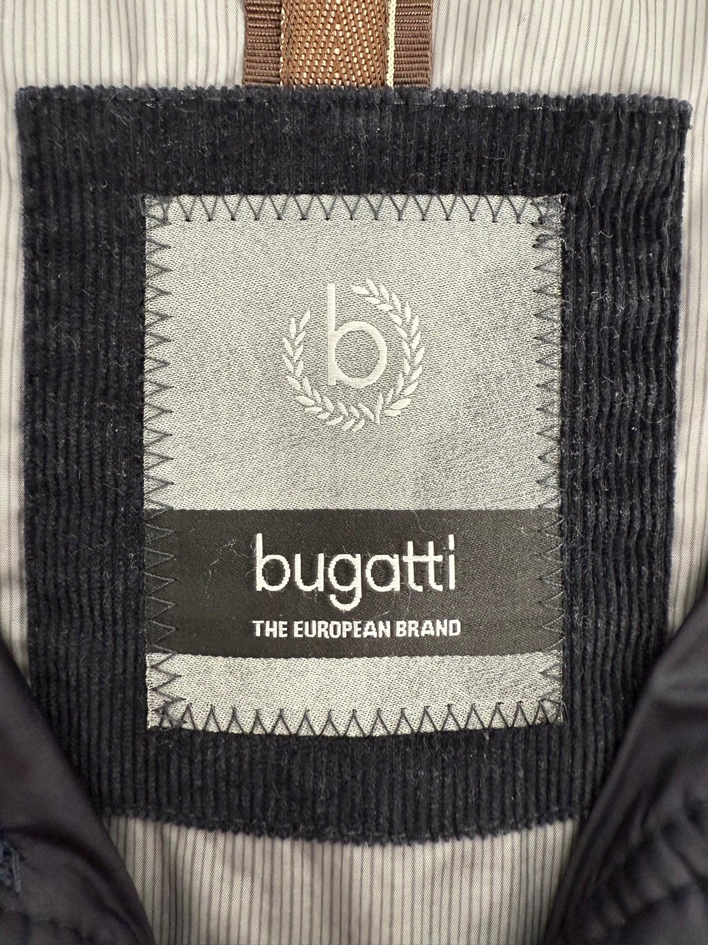 Cazadora Bugatti (L)