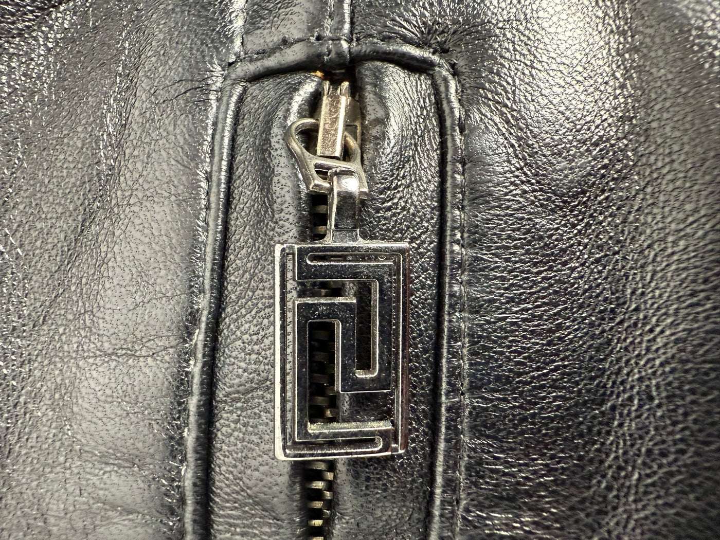 Abrigo de piel Versace (XL)