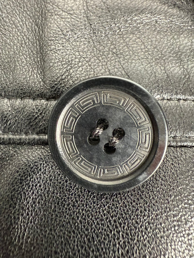 Abrigo de piel Versace (XL)