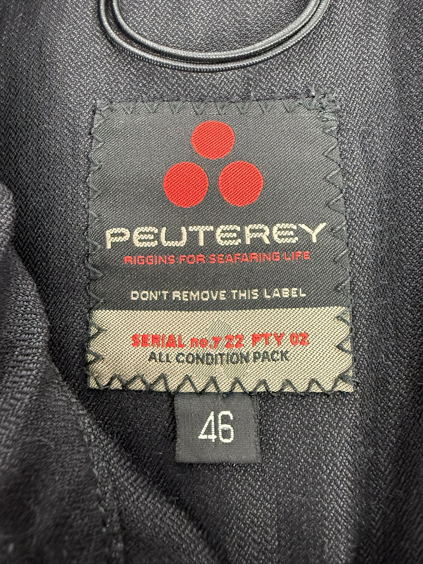 Abrigo Peuterey (L)