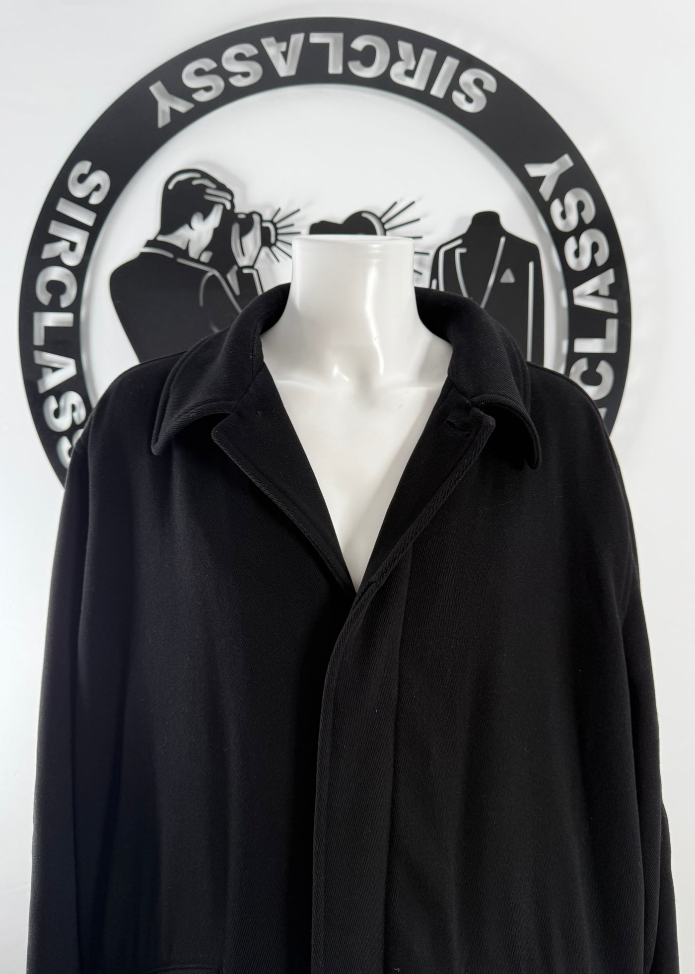 Abrigo Hugo Boss (XXXL)