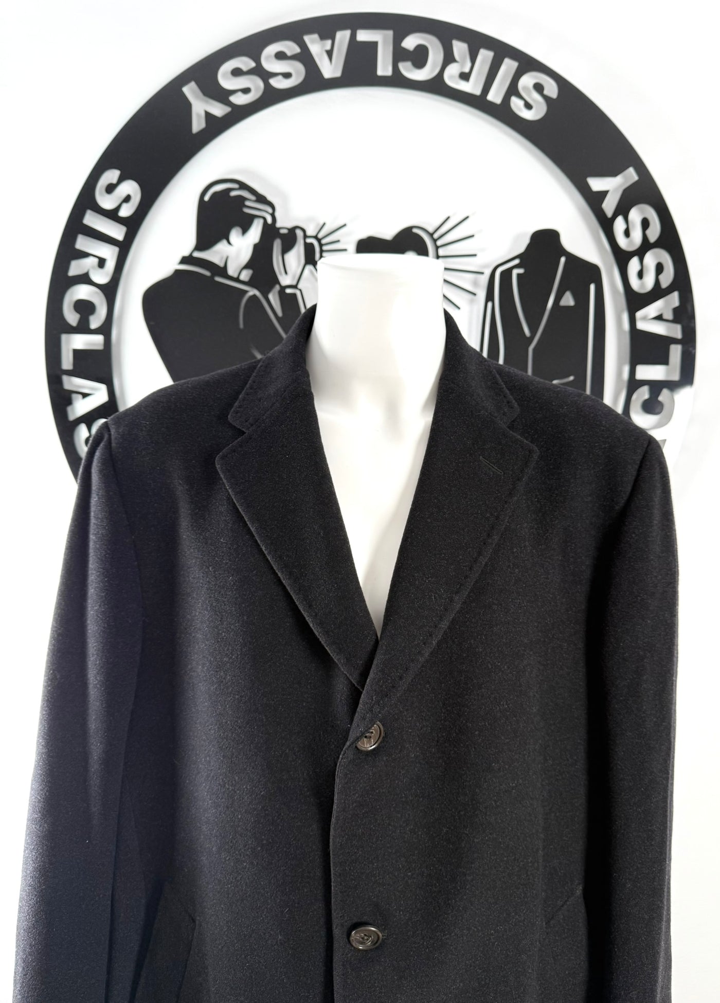 Abrigo Corneliani (XXL)