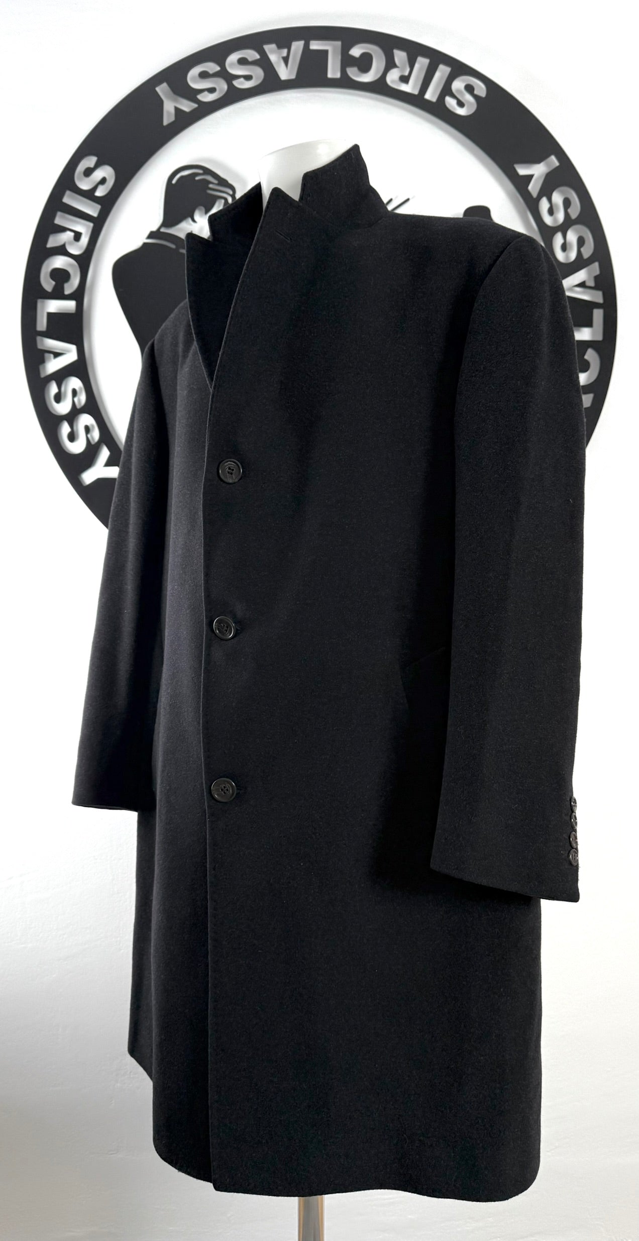 Abrigo Corneliani (XXL)