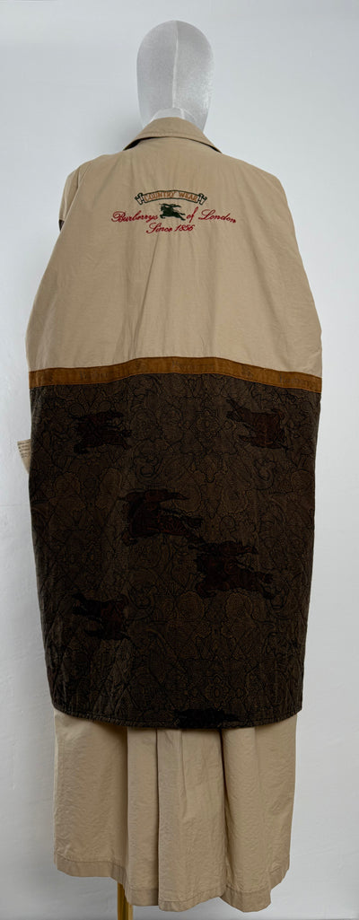 Gabardina Burberry (L)