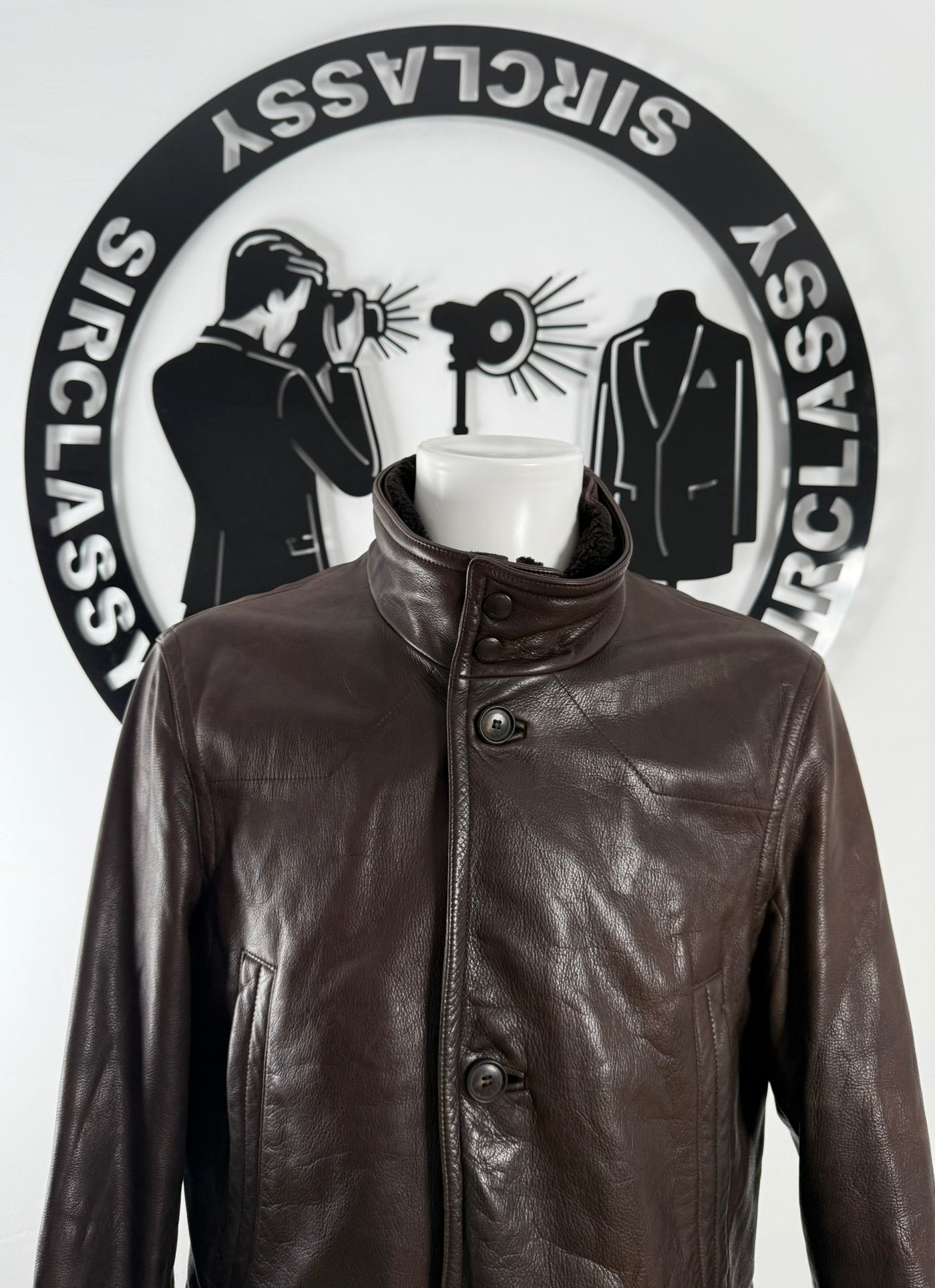 Abrigo de piel Hugo Boss (M)