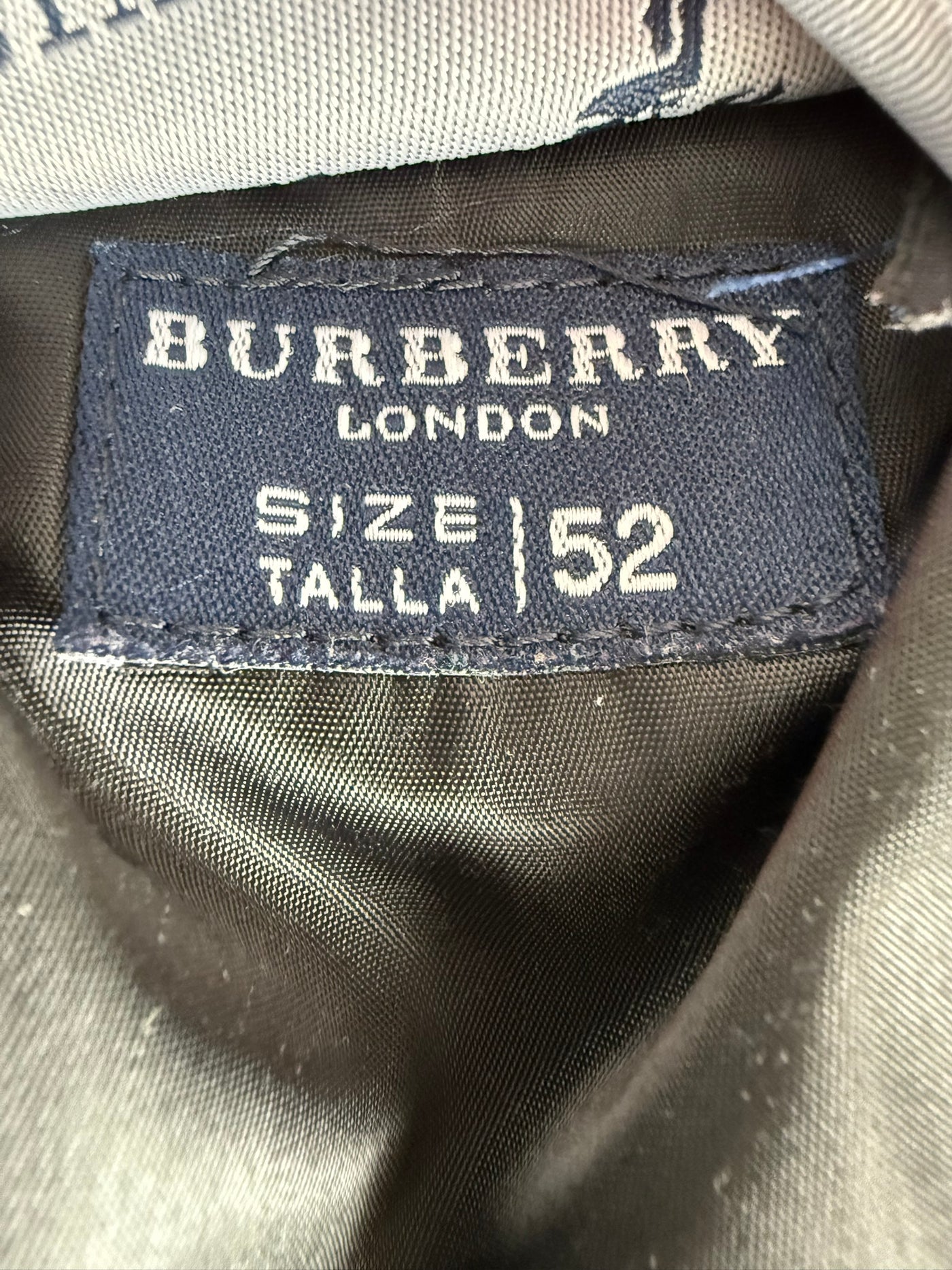 Abrigo Burberry (L)
